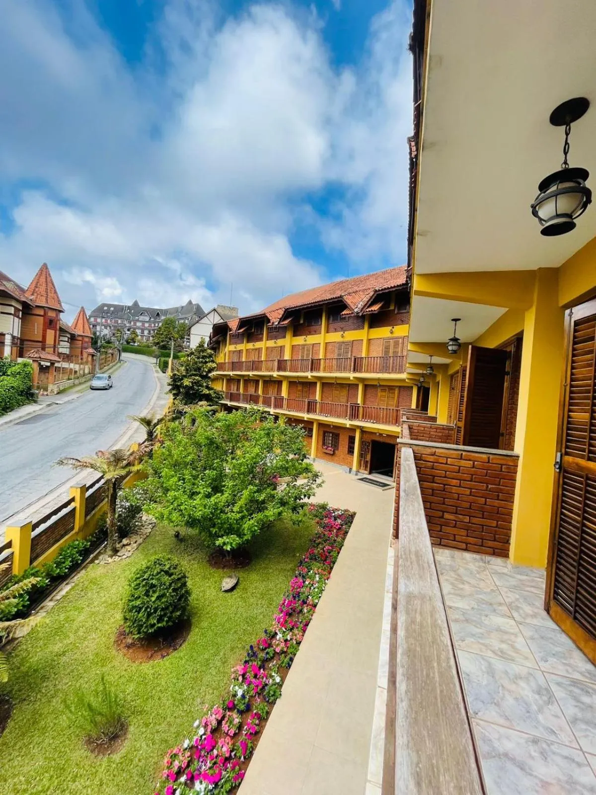Spring in Hotel Garnier