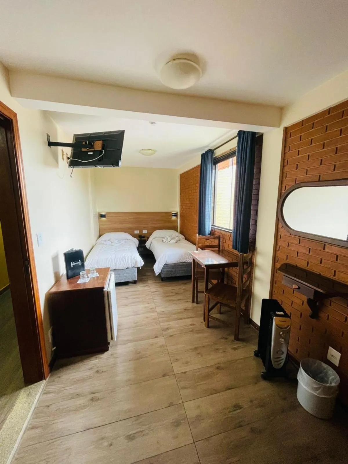 Bedroom, Bed in Hotel Garnier