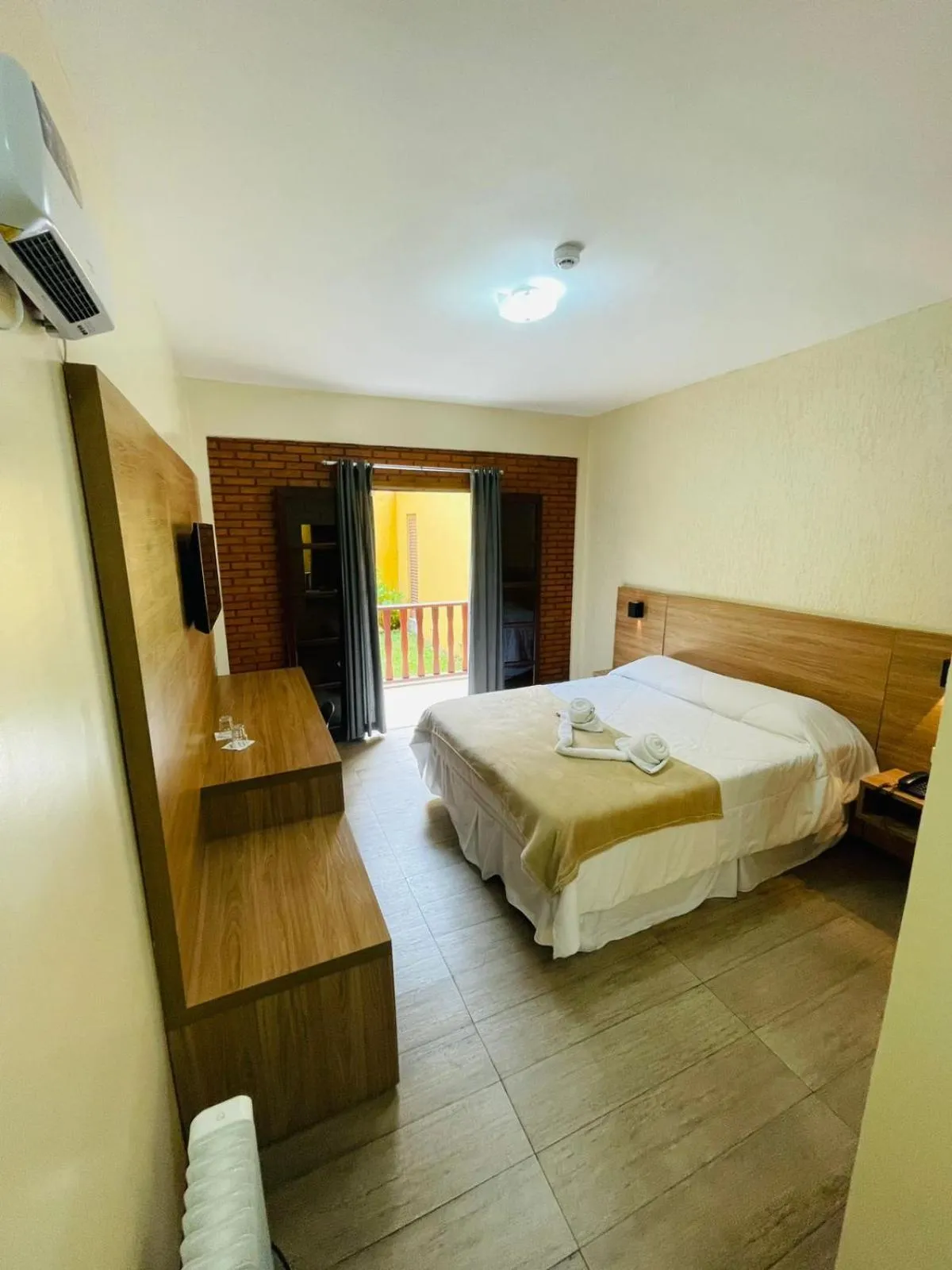 Bed in Hotel Garnier