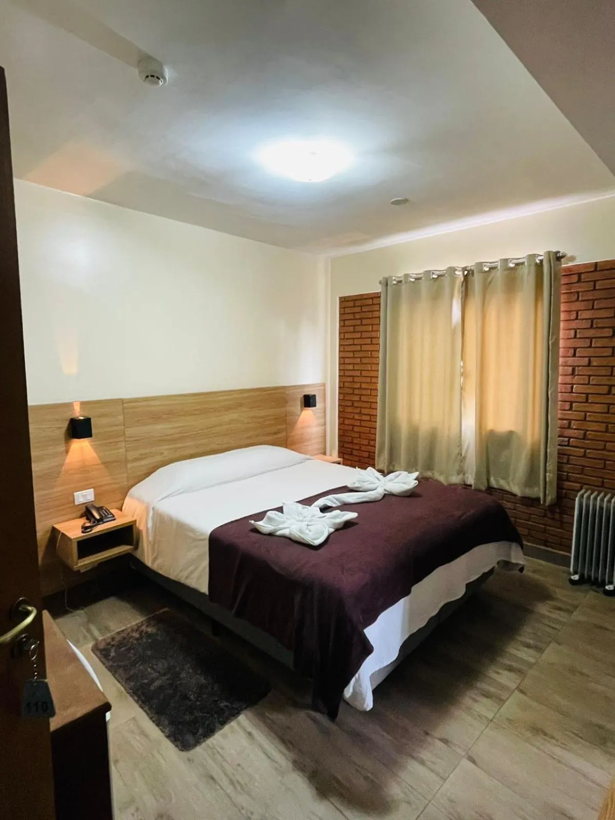 Bed in Hotel Garnier