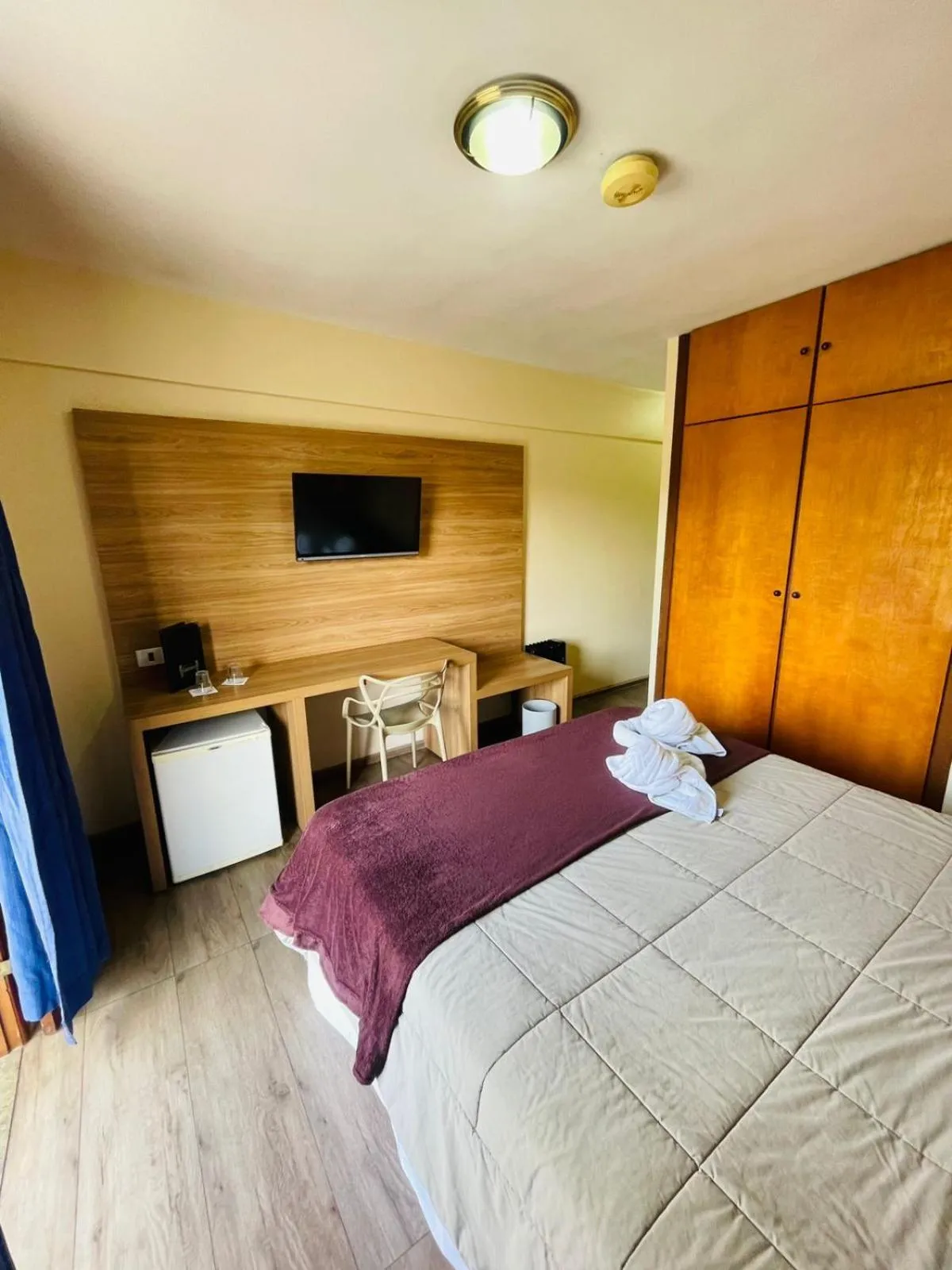 Bed in Hotel Garnier