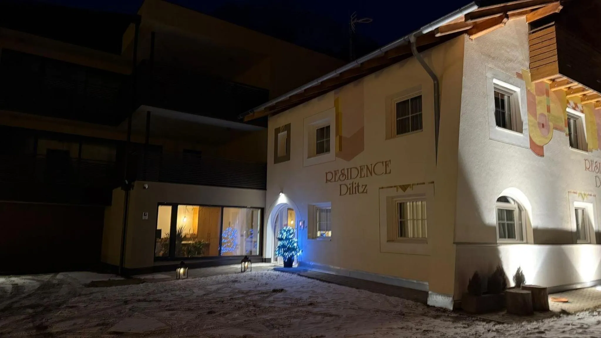 Property building in Residence Dilitz