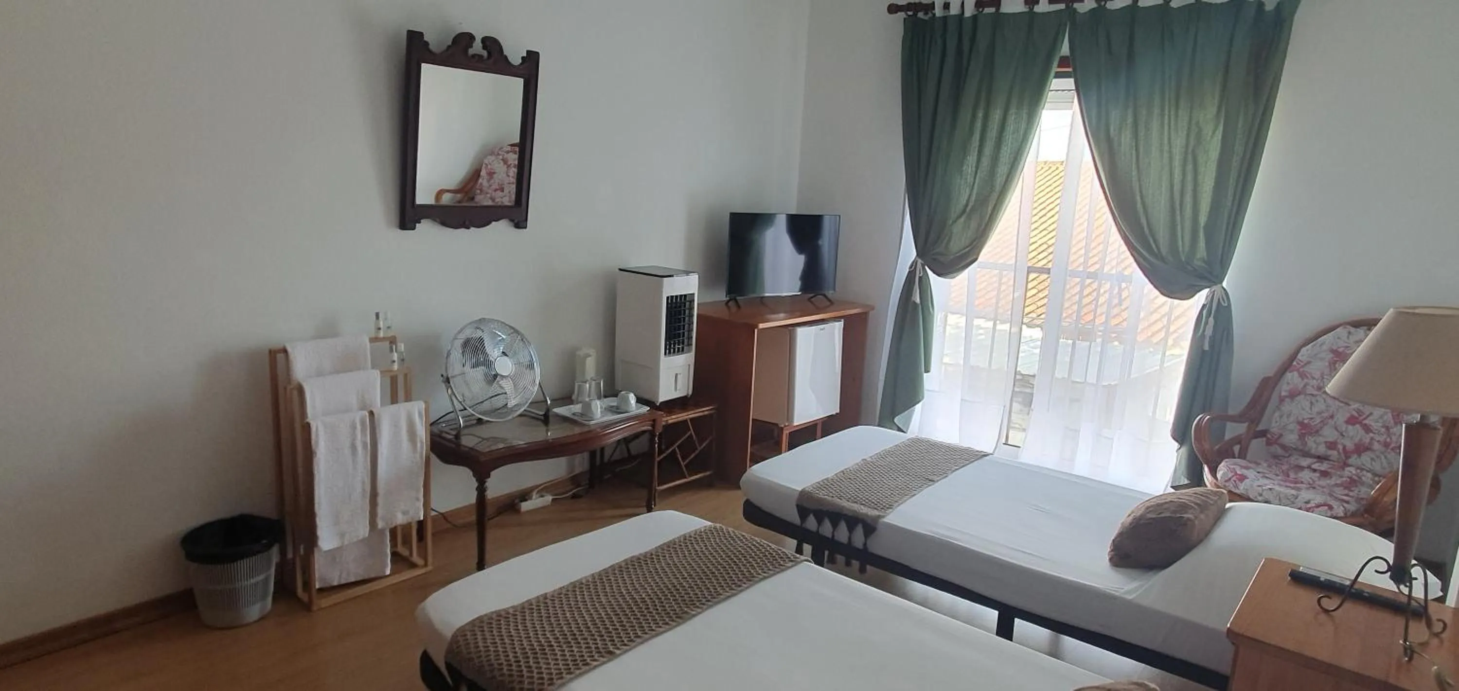 Photo of the whole room in Casa Felicidade