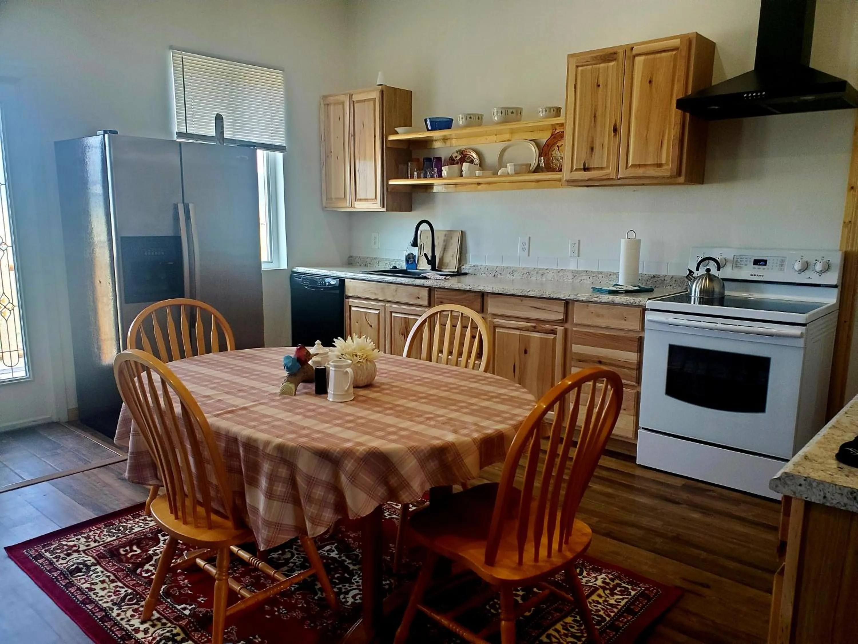 Kitchen or kitchenette in Dream Drift Motel