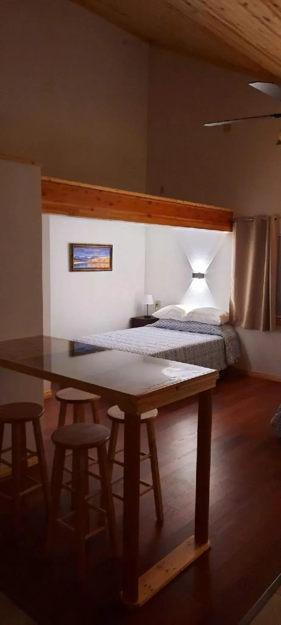 Dining area in Dream Drift Motel Dining area in Dream Drift Motel