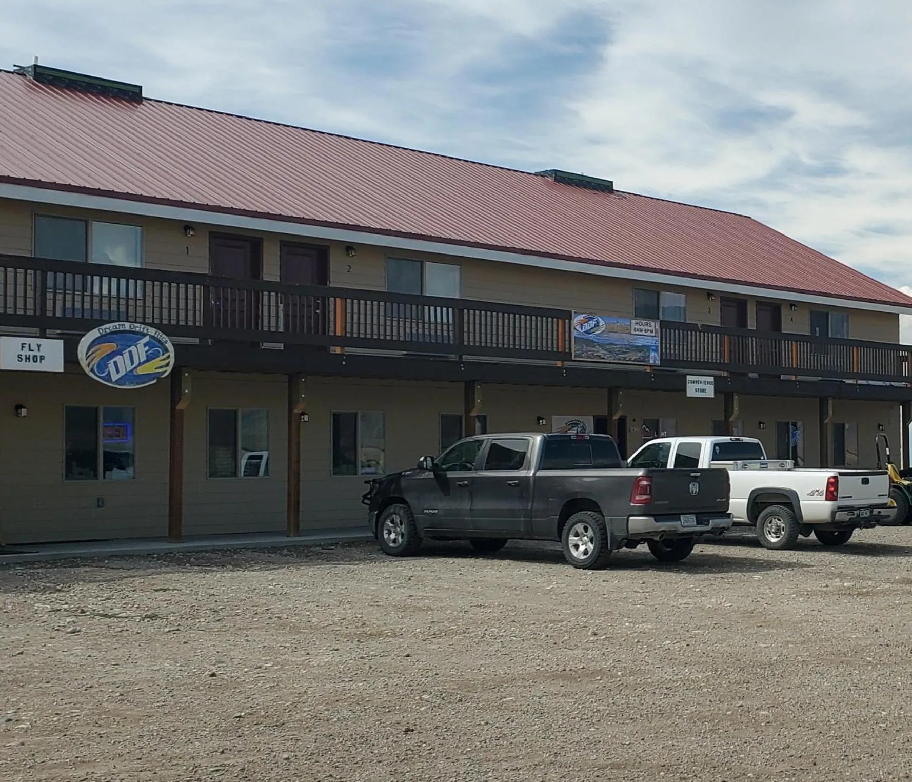 Property building in Dream Drift Motel