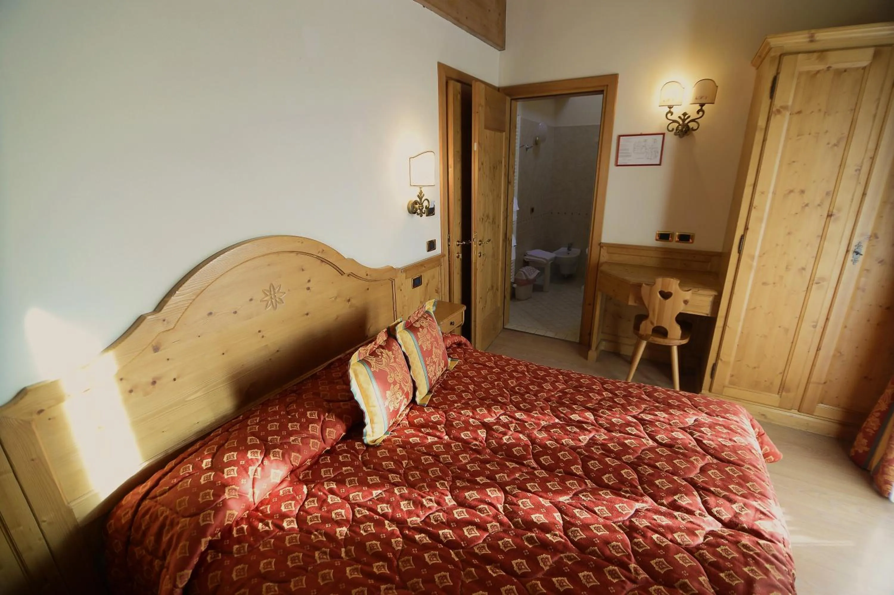 Bed in Albergo Valbella