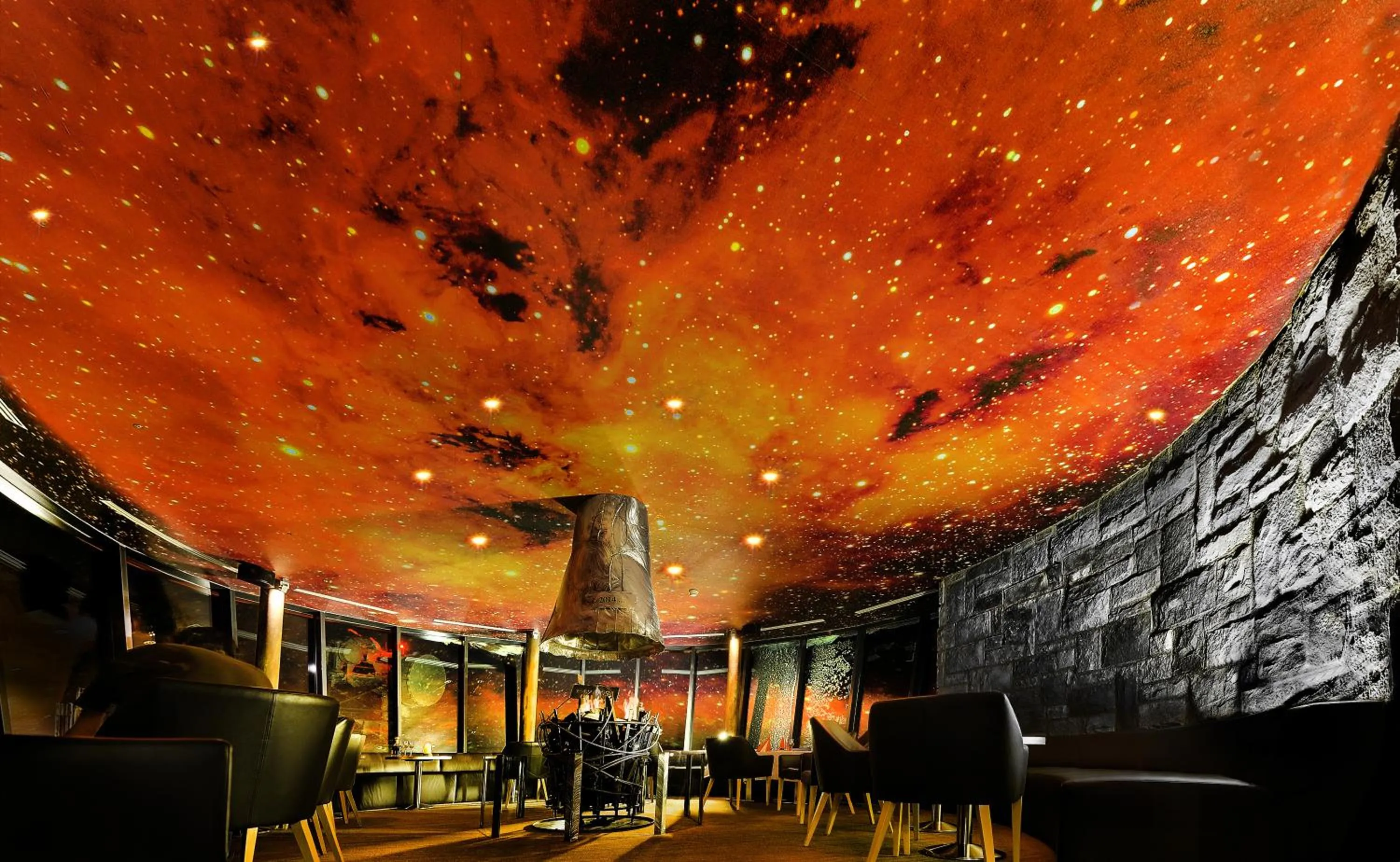 Restaurant/places to eat in Noc na Chopku, Rotunda