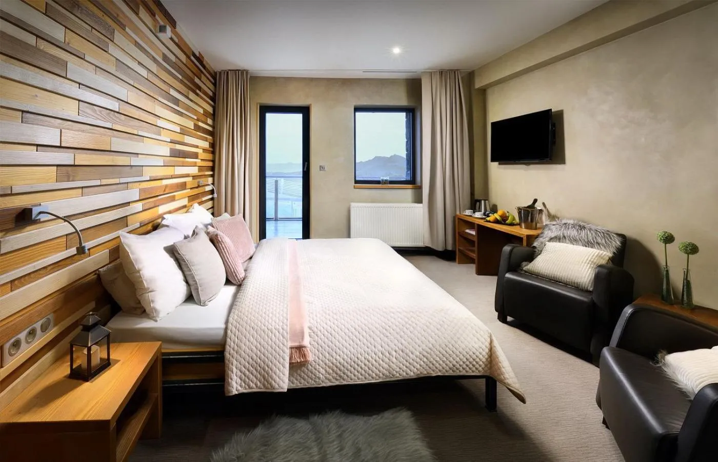 Bed in Noc na Chopku, Rotunda