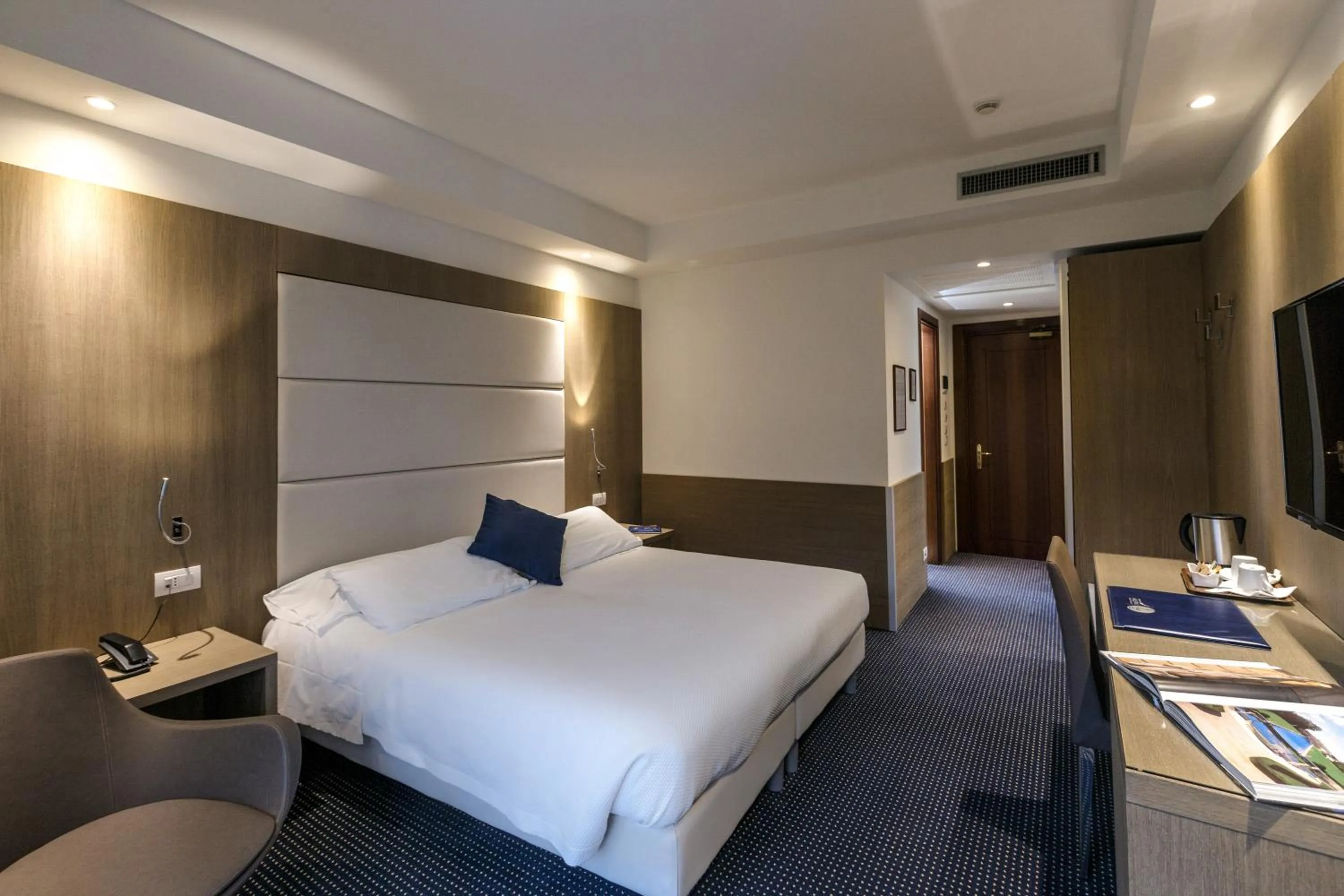 Photo of the whole room, Bed in Hotel Terme Millepini