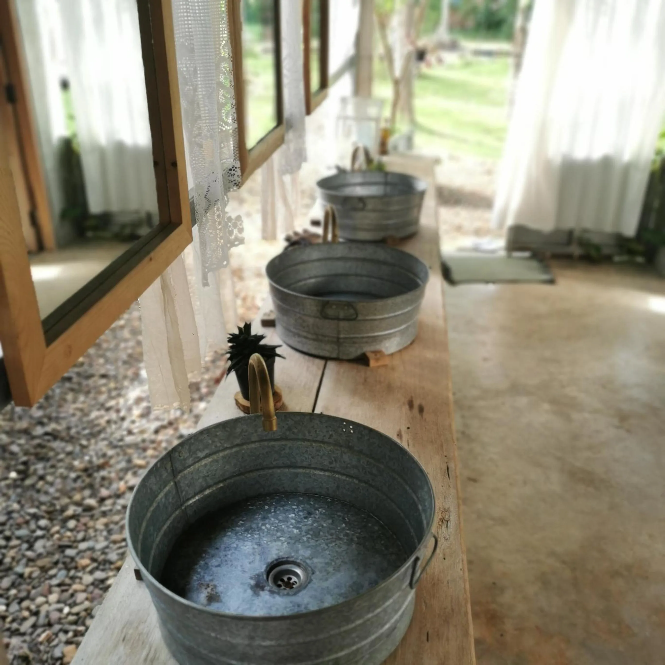 Bathroom in THE RIVER RUNS CHIANG KLANG