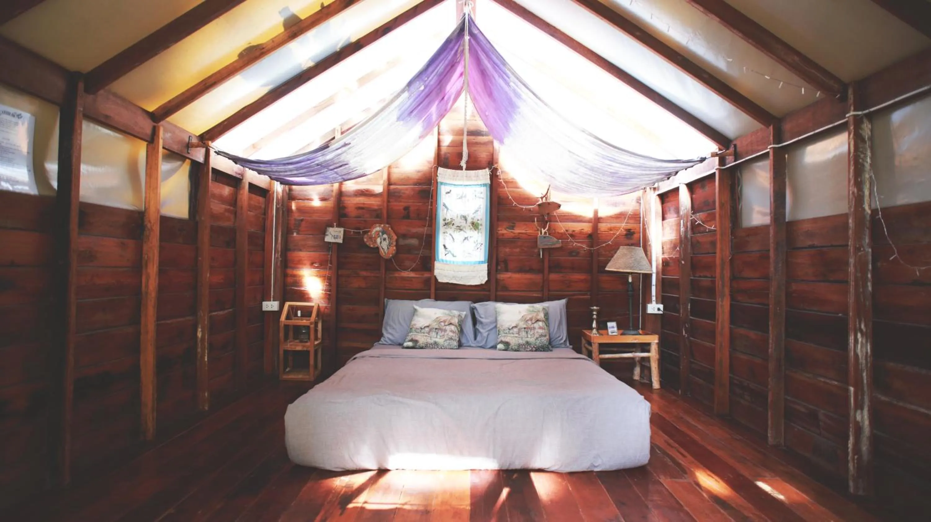 Bed in THE RIVER RUNS CHIANG KLANG