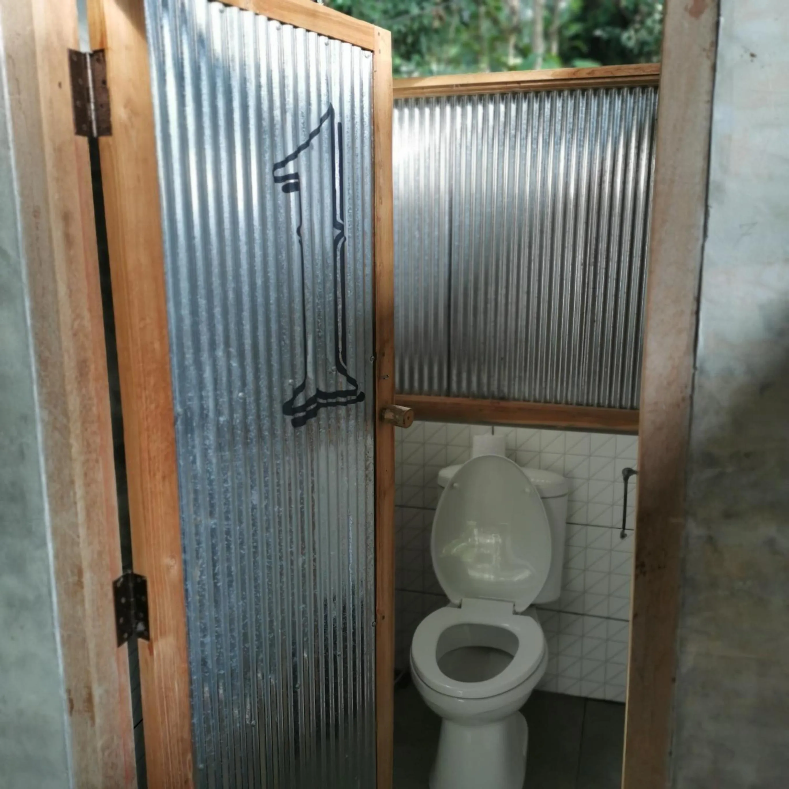Bathroom in THE RIVER RUNS CHIANG KLANG