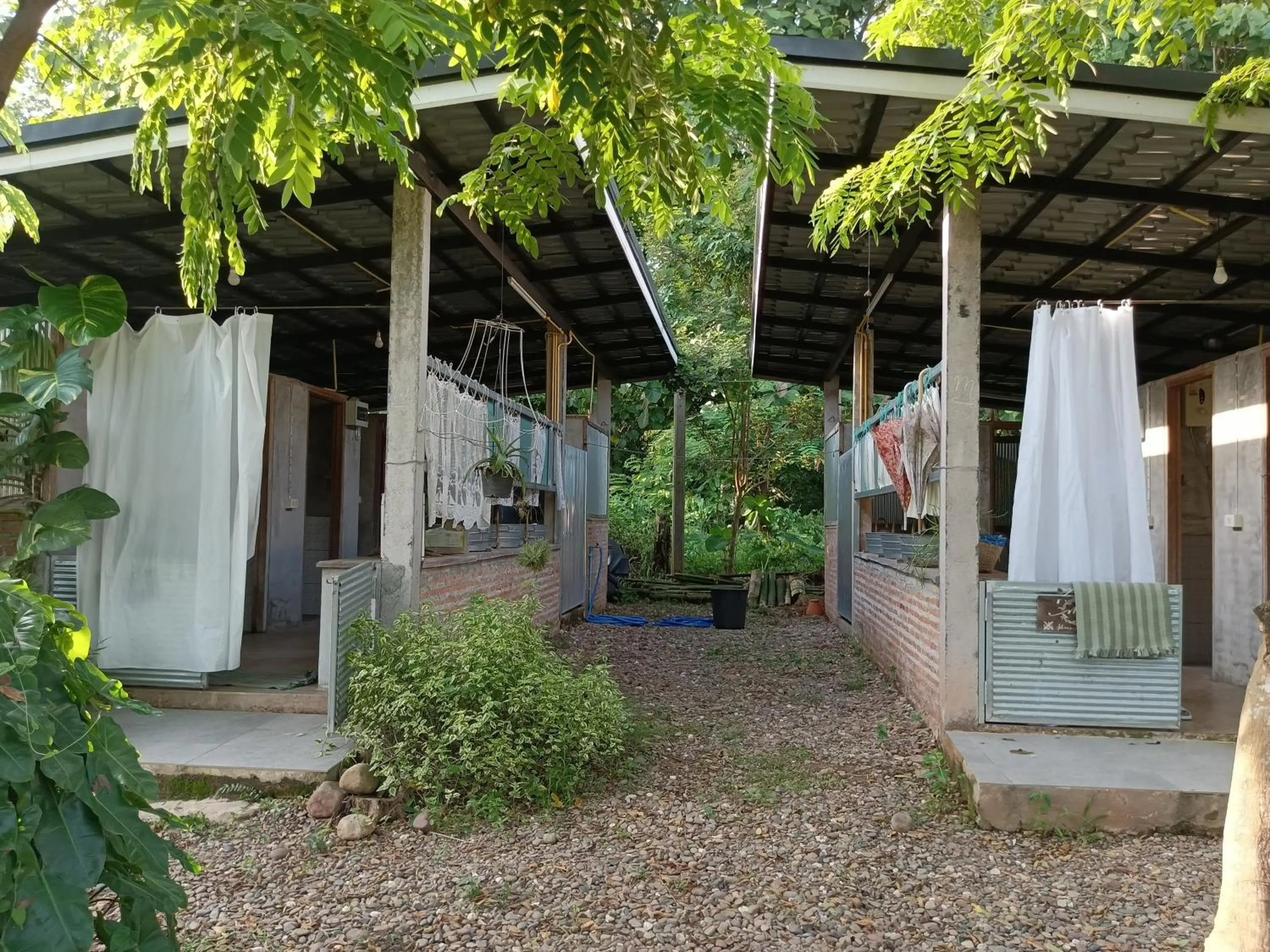 THE RIVER RUNS CHIANG KLANG