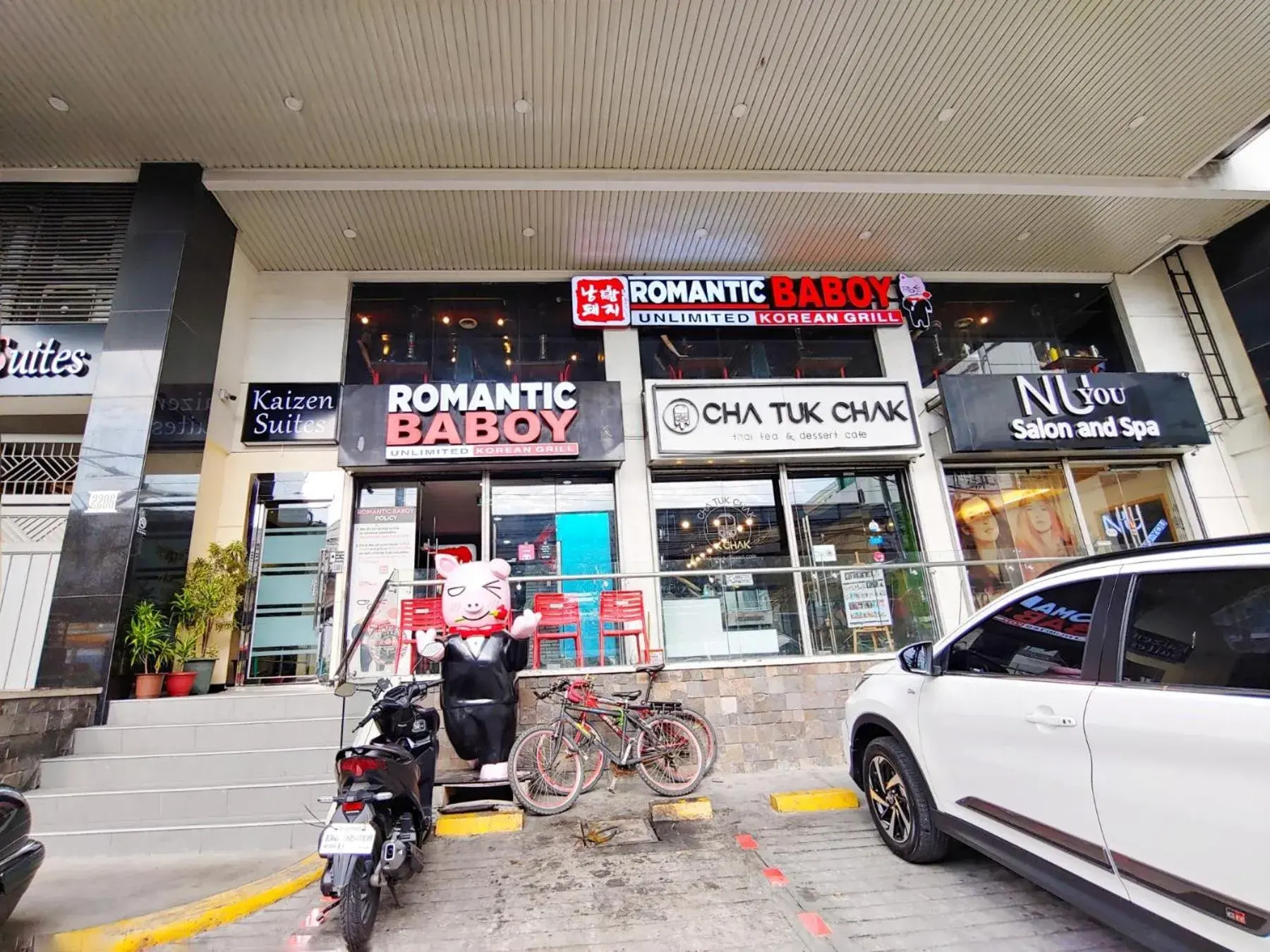 Property building in Kaizen Suites Property building in Kaizen Suites