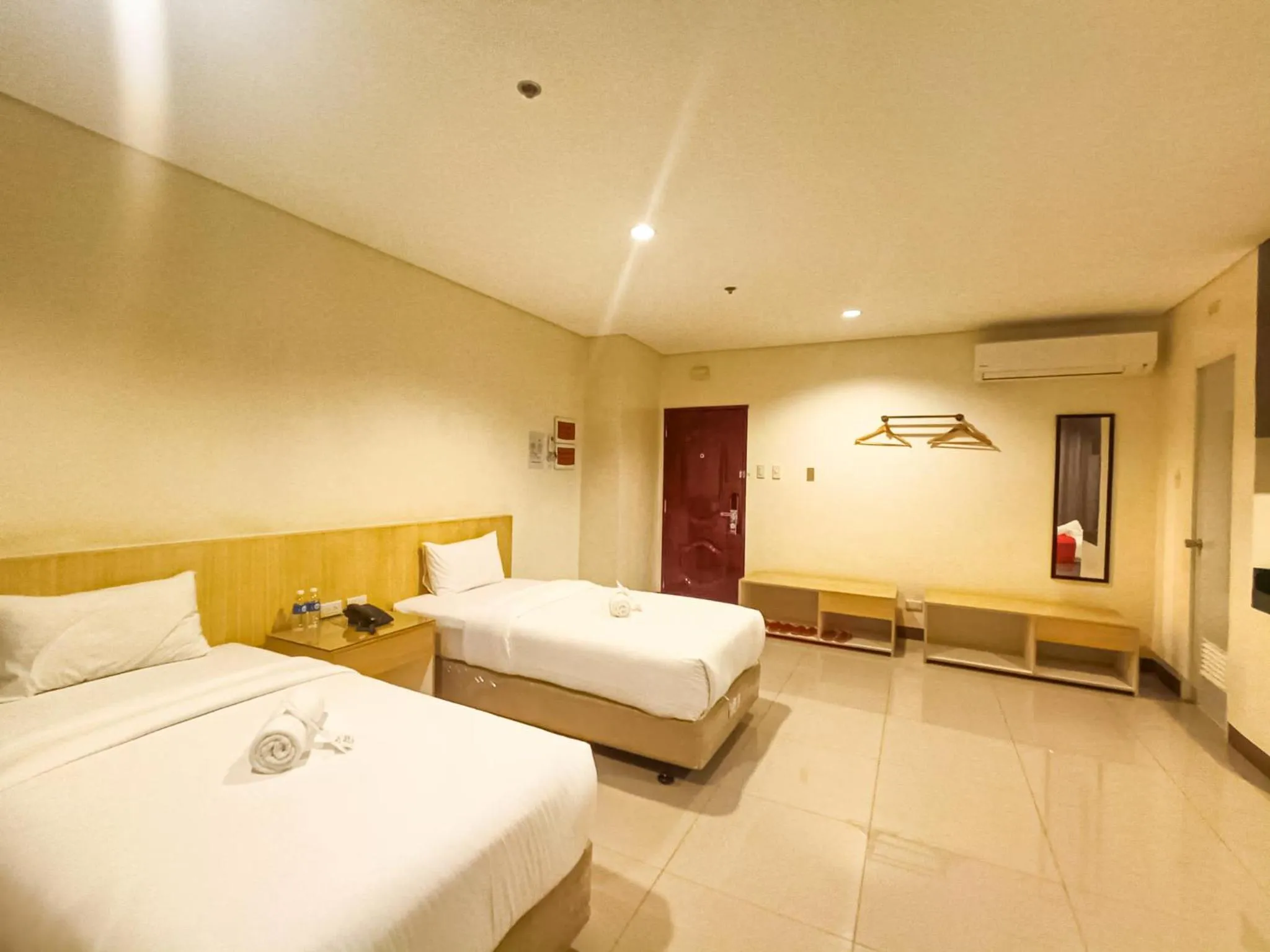 Bedroom, Bed in Kaizen Suites