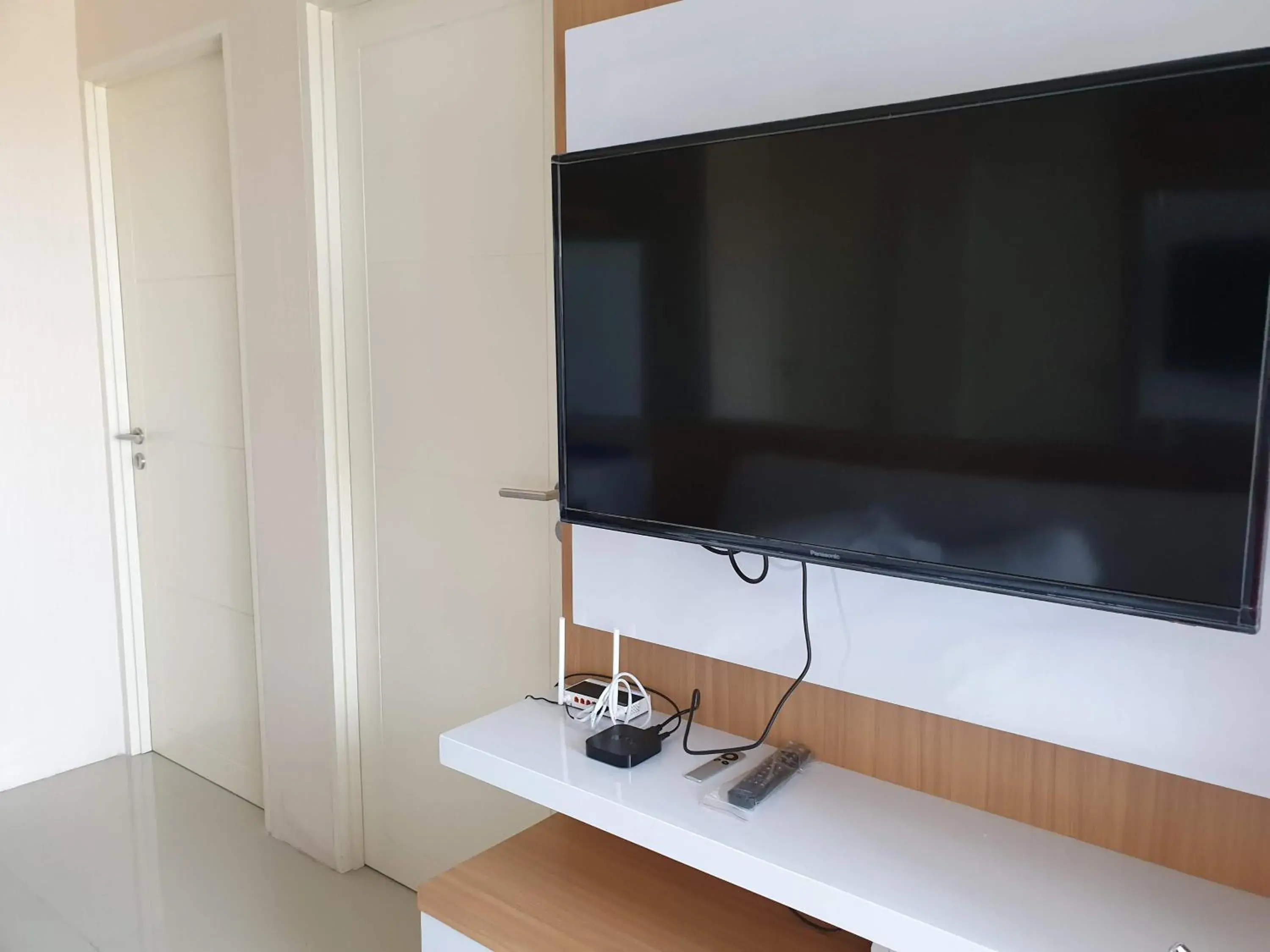 Two-Bedroom Apartment in Cosmy Tanglin Apartment Two-Bedroom Apartment in Cosmy Tanglin Apartment