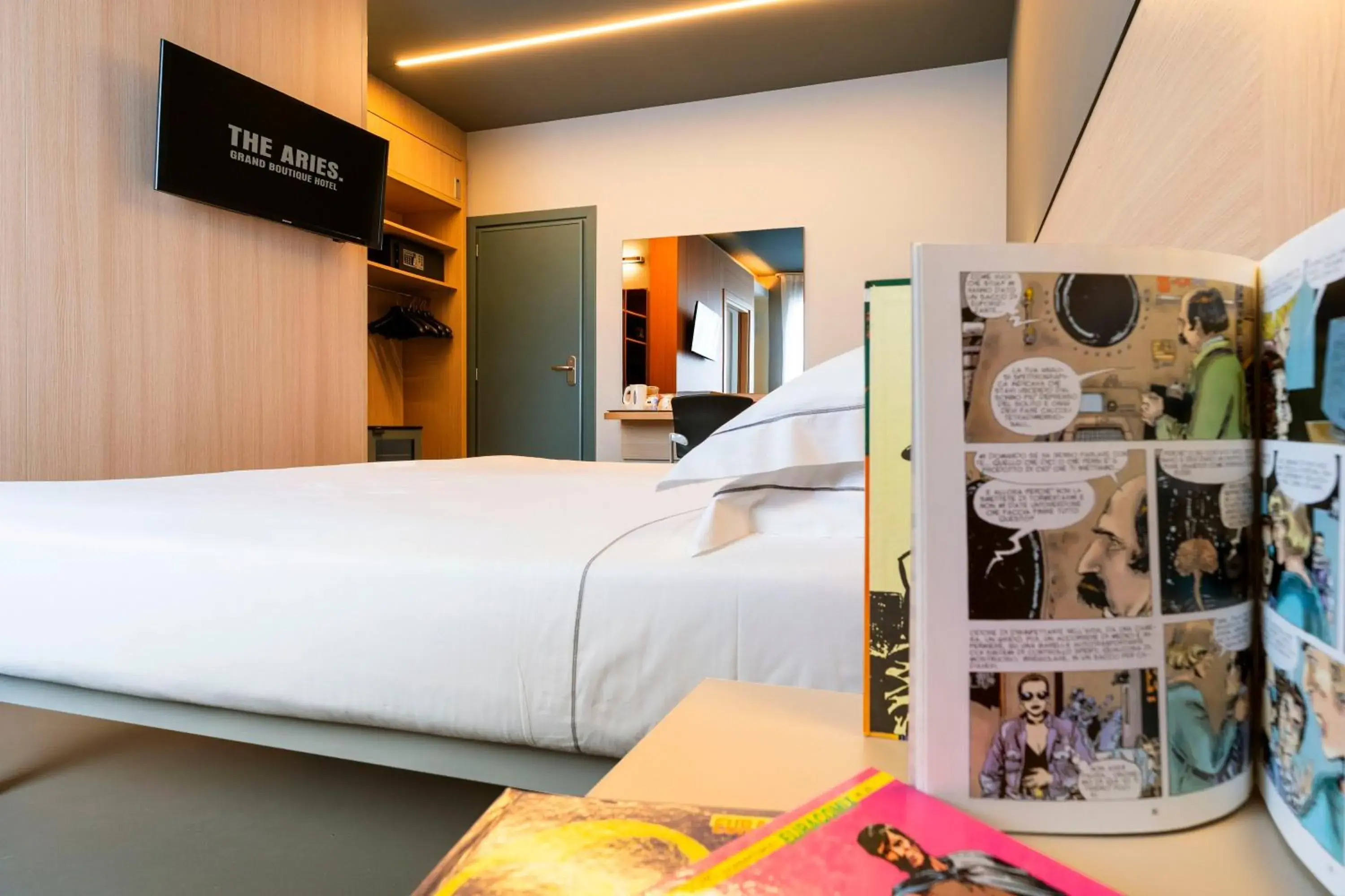 Bed in The Aries Hotel Bed in The Aries Hotel