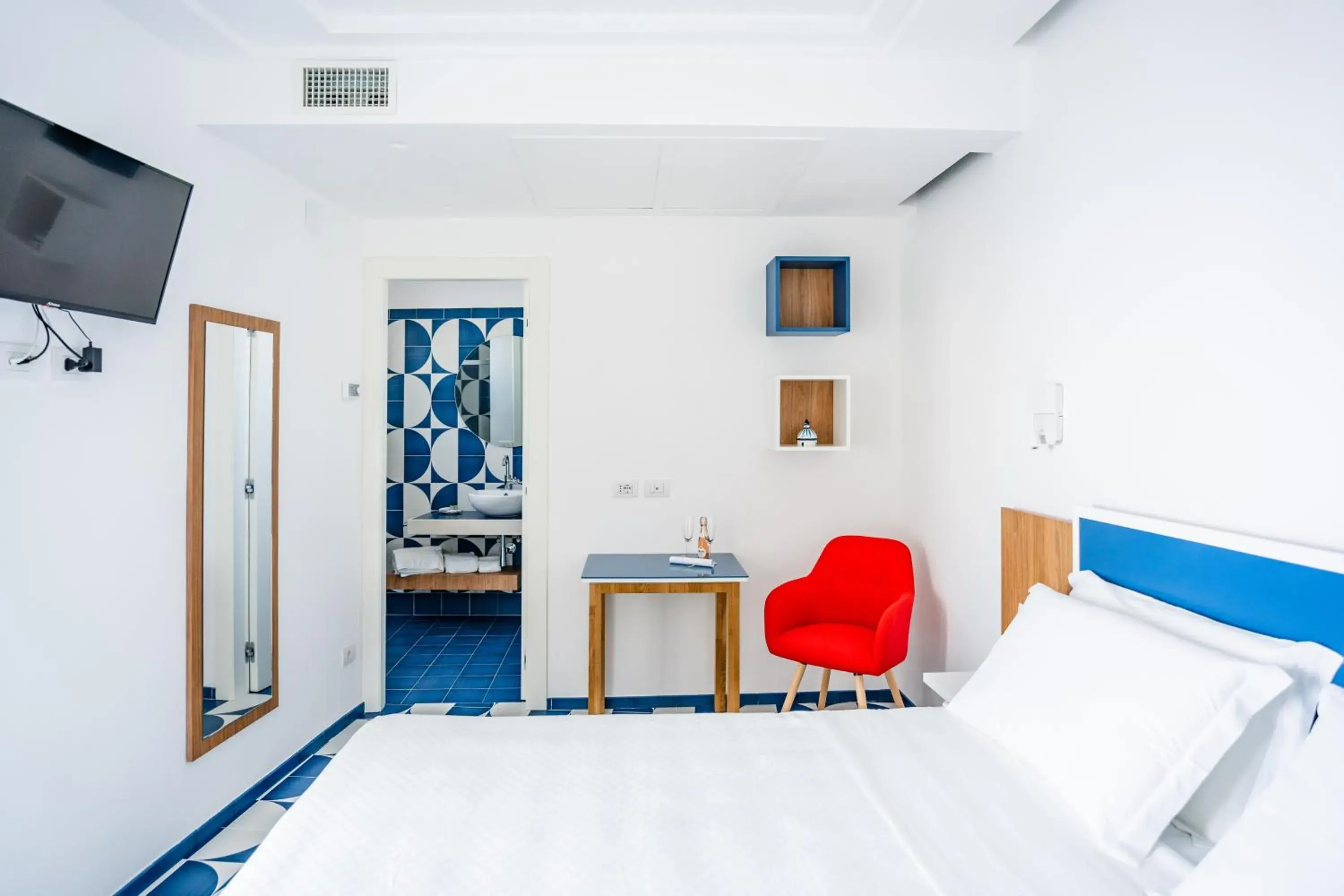 Deluxe Double or Twin Room with Sea View in La Vigna di Bacco Deluxe Double or Twin Room with Sea View in La Vigna di Bacco