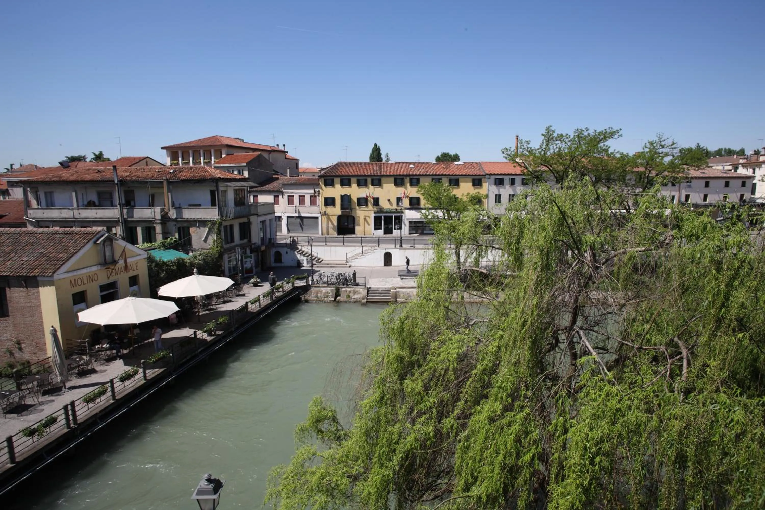 Property building in Albergo Alla Campana