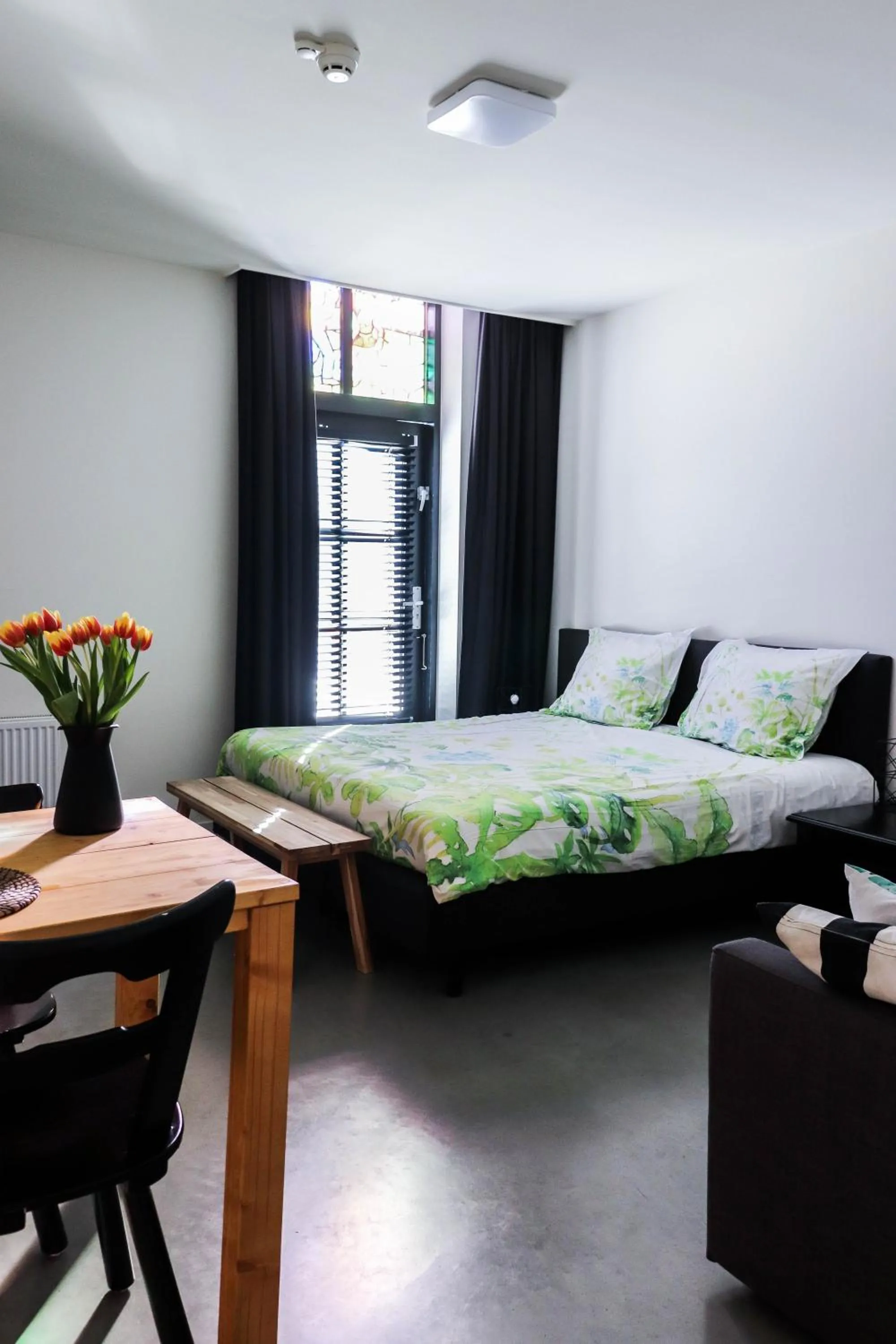 Shower, Bed in Bij Jans