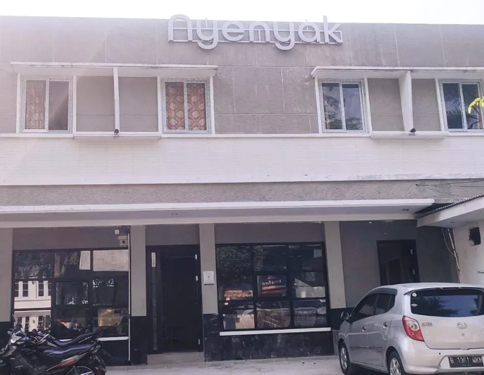 Property building in Nyenyak Senayan Benhil