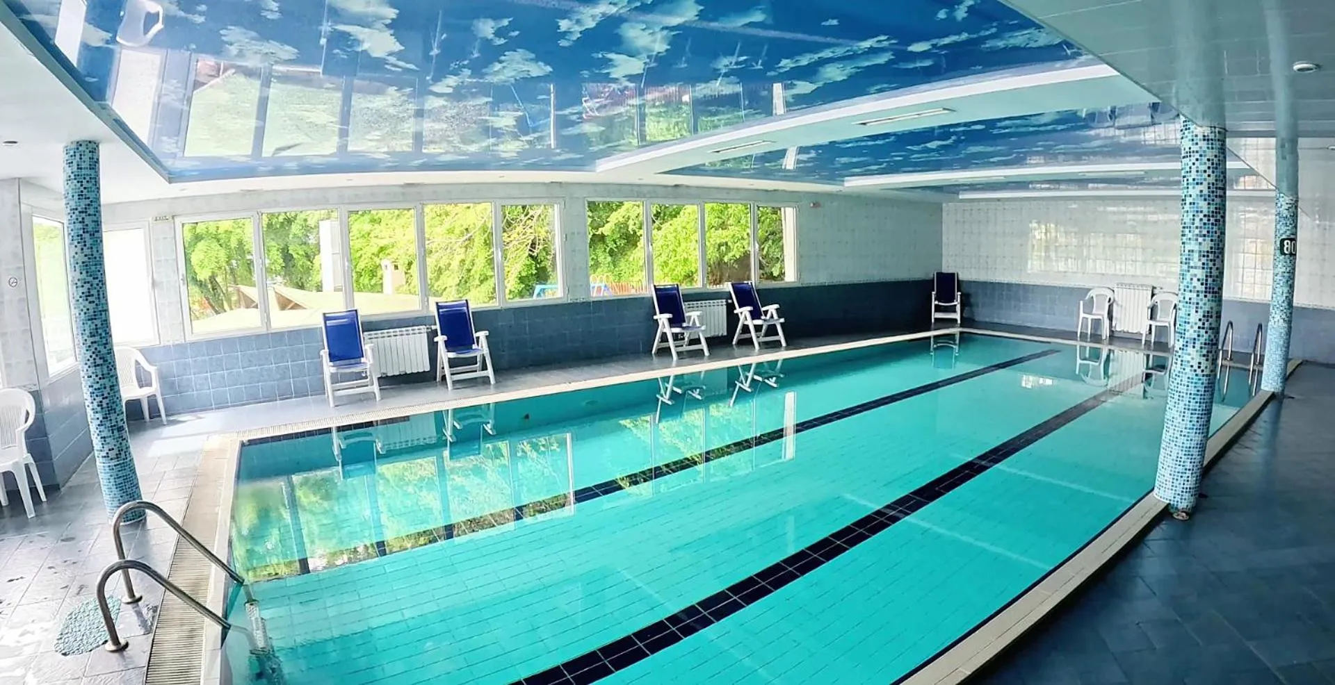 Swimming pool in Hotel Pliska All inclusive