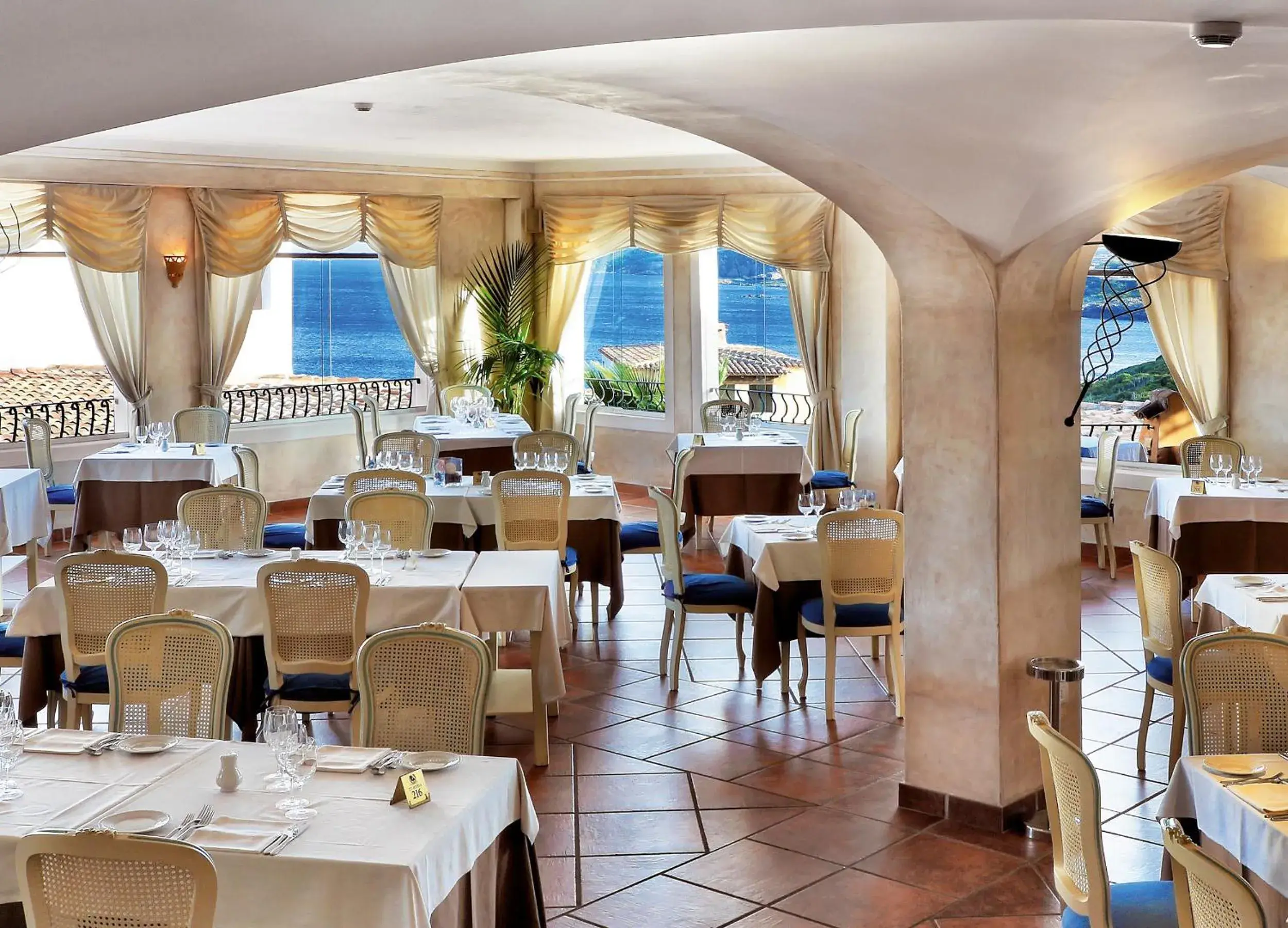 Restaurant/places to eat in COLONNA RESORT, a Colonna Luxury Beach Hotel, Porto Cervo Restaurant/places to eat in COLONNA RESORT, a Colonna Luxury Beach Hotel, Porto Cervo