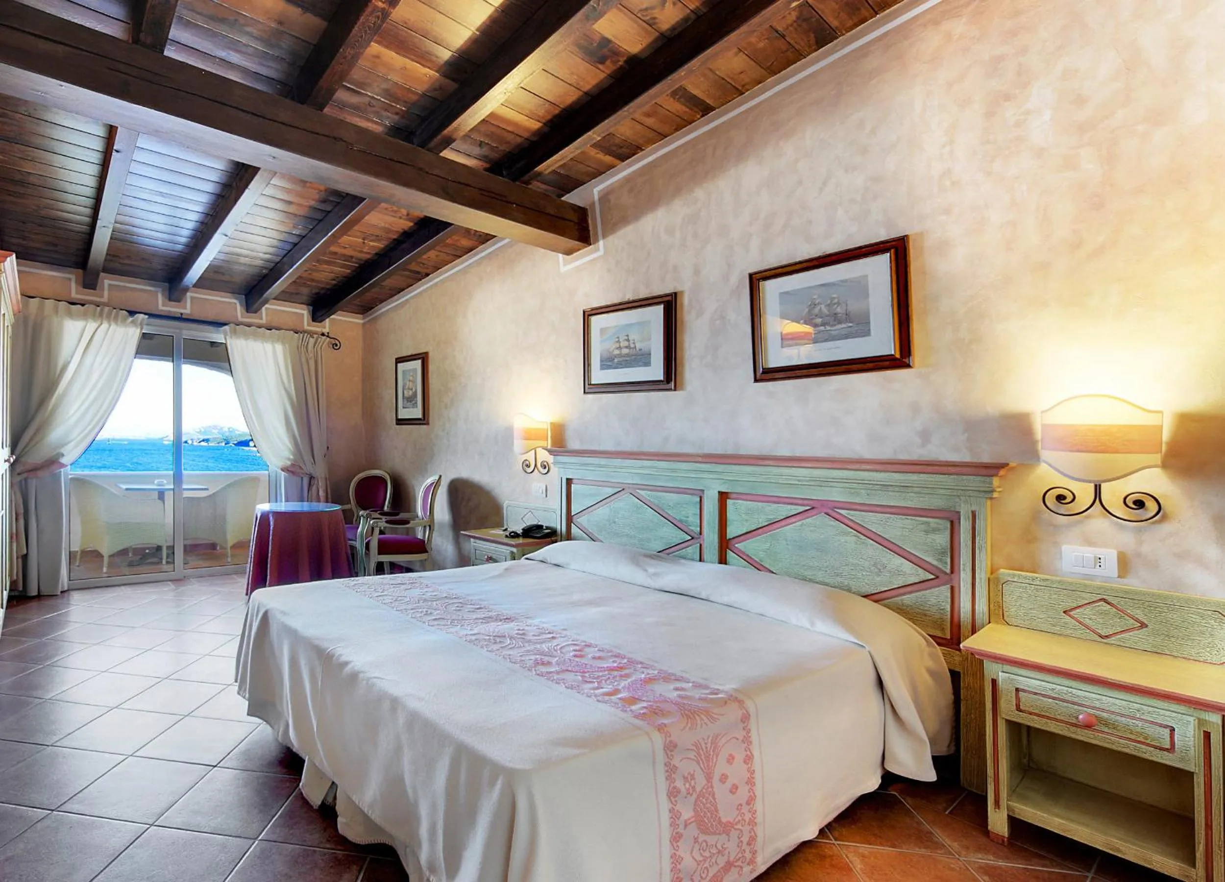 Bedroom, Bed in COLONNA RESORT, a Colonna Luxury Beach Hotel, Porto Cervo