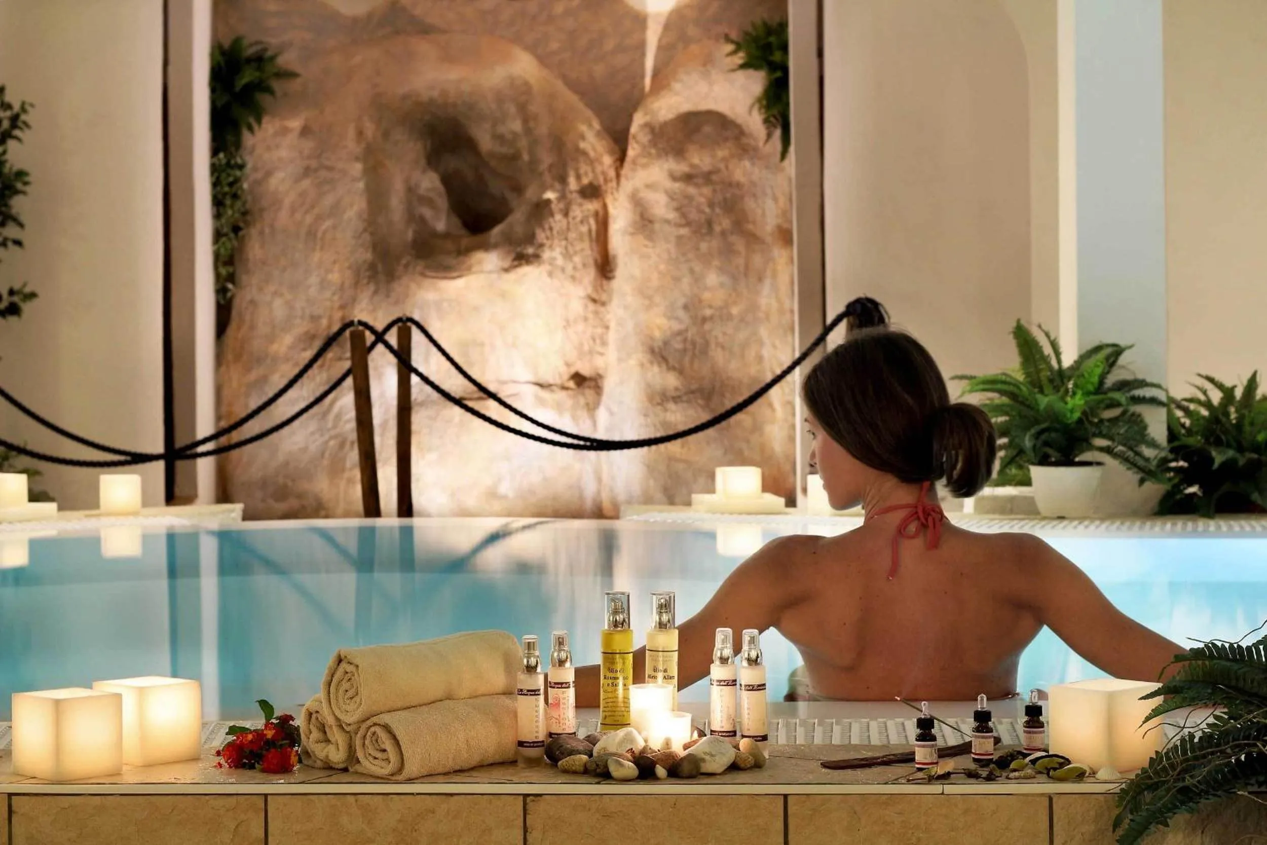 Hot Tub in COLONNA RESORT, a Colonna Luxury Beach Hotel, Porto Cervo