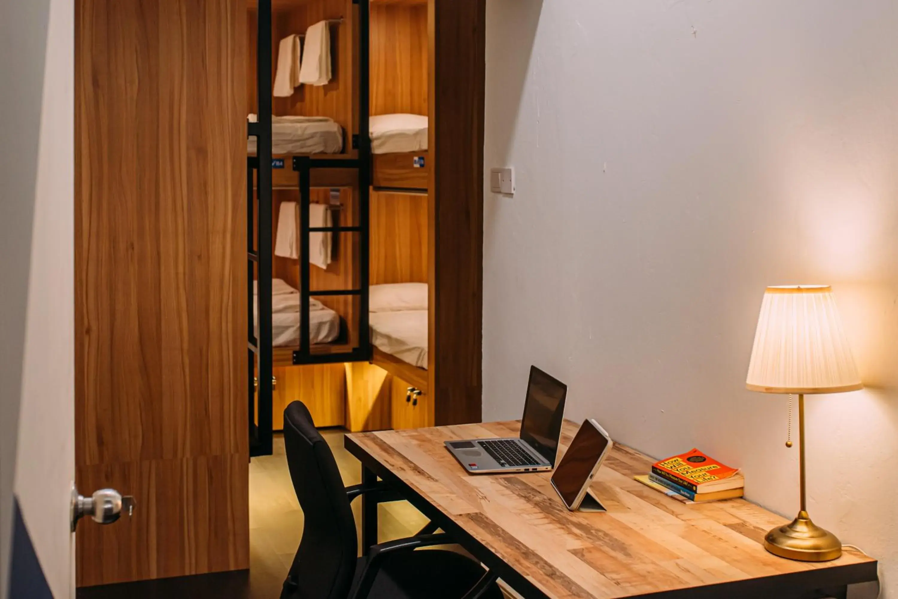 Bed in Bluewaters Pods 38 Hongkong St Bed in Bluewaters Pods 38 Hongkong St