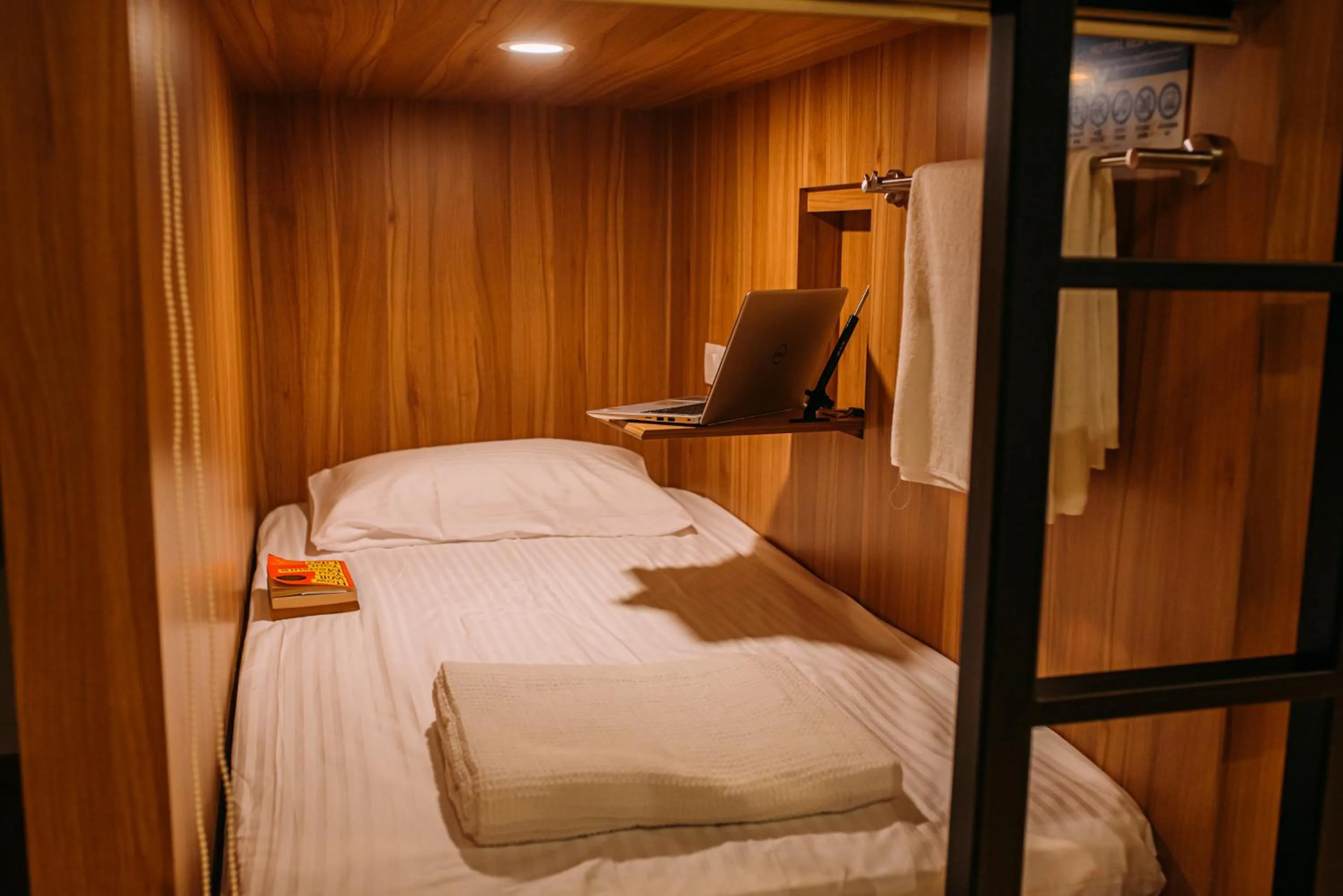 bunk bed, Bed in Bluewaters Pods 38 Hongkong St