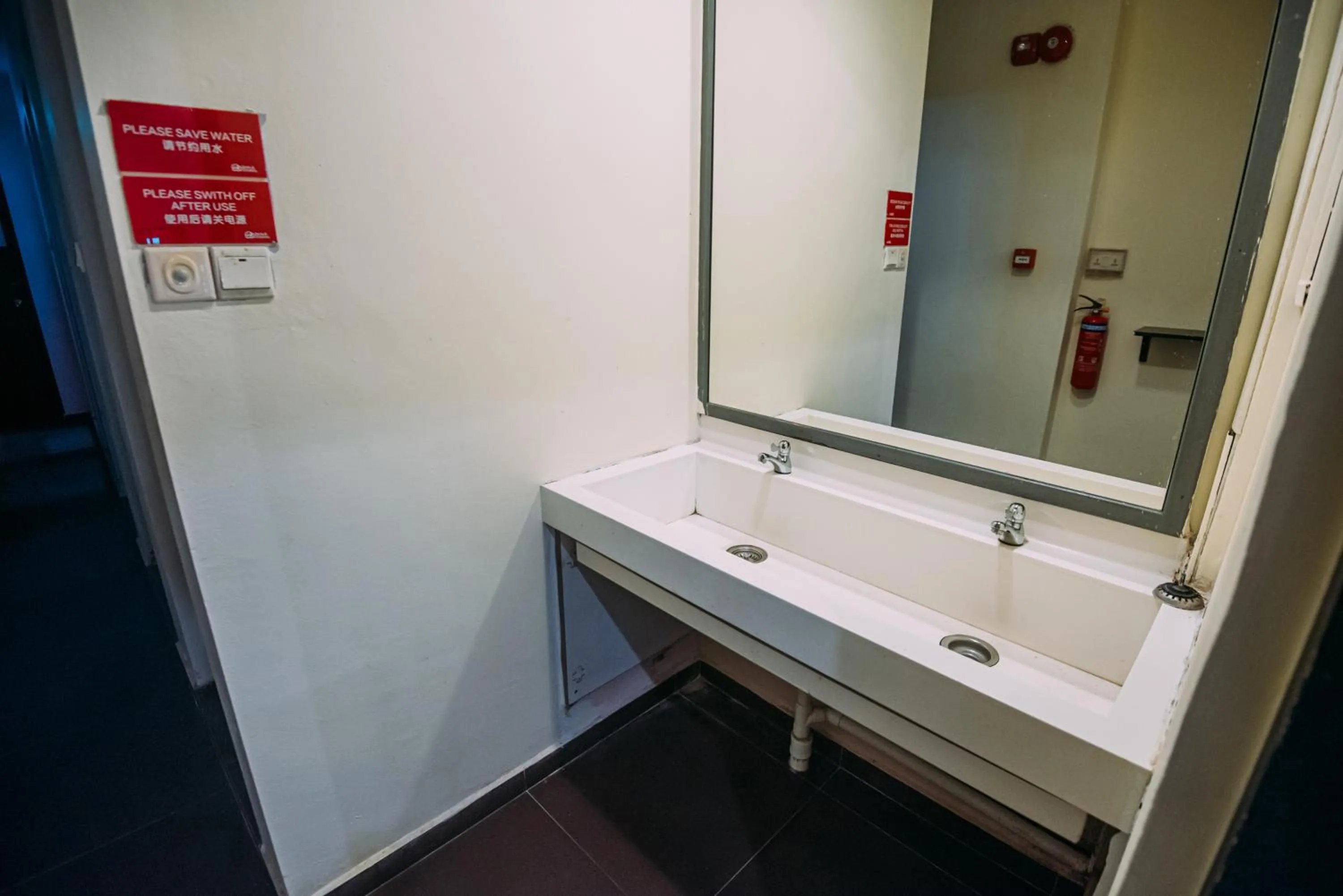 Bluewaters Pods 38 Hongkong St