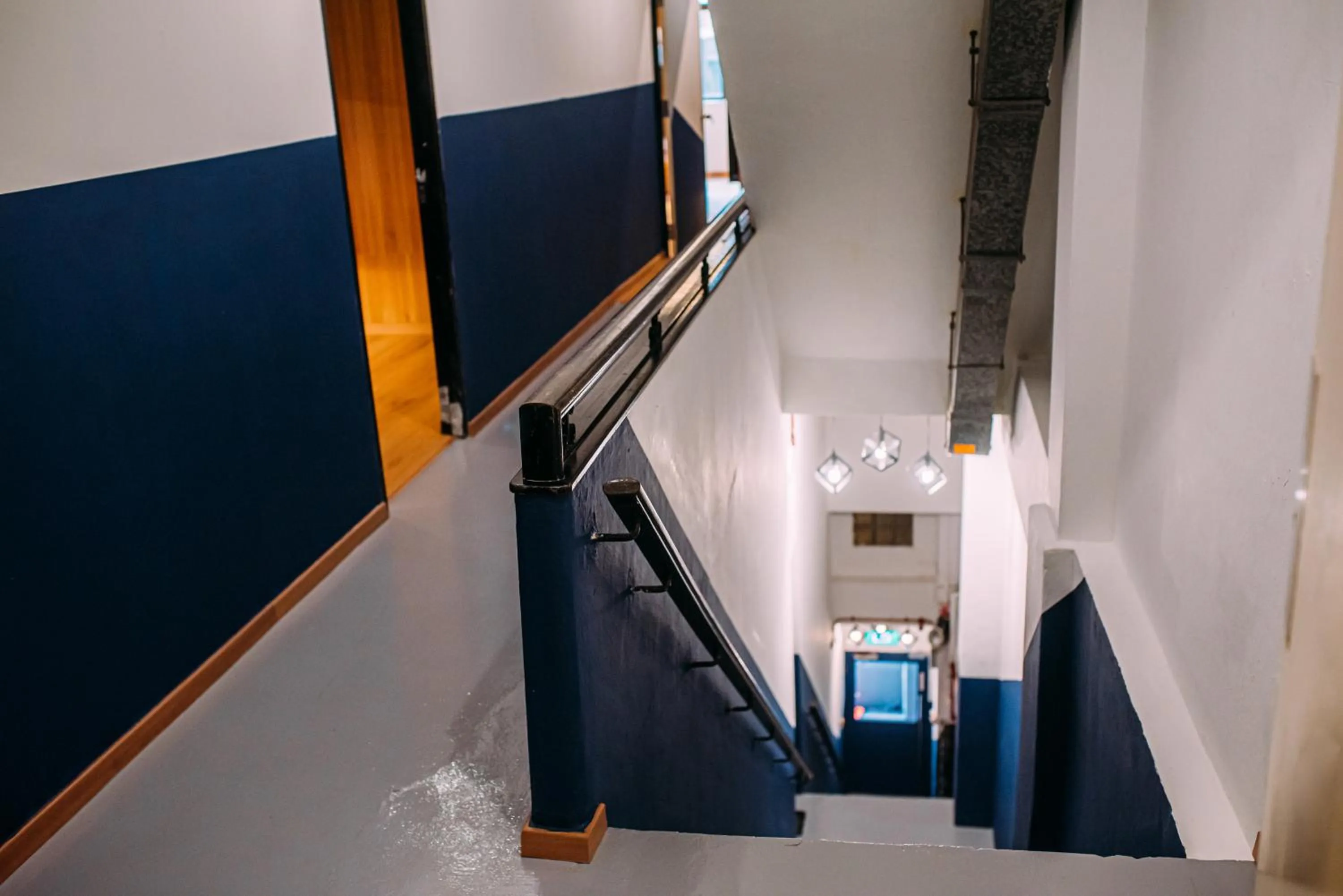 Bluewaters Pods 38 Hongkong St