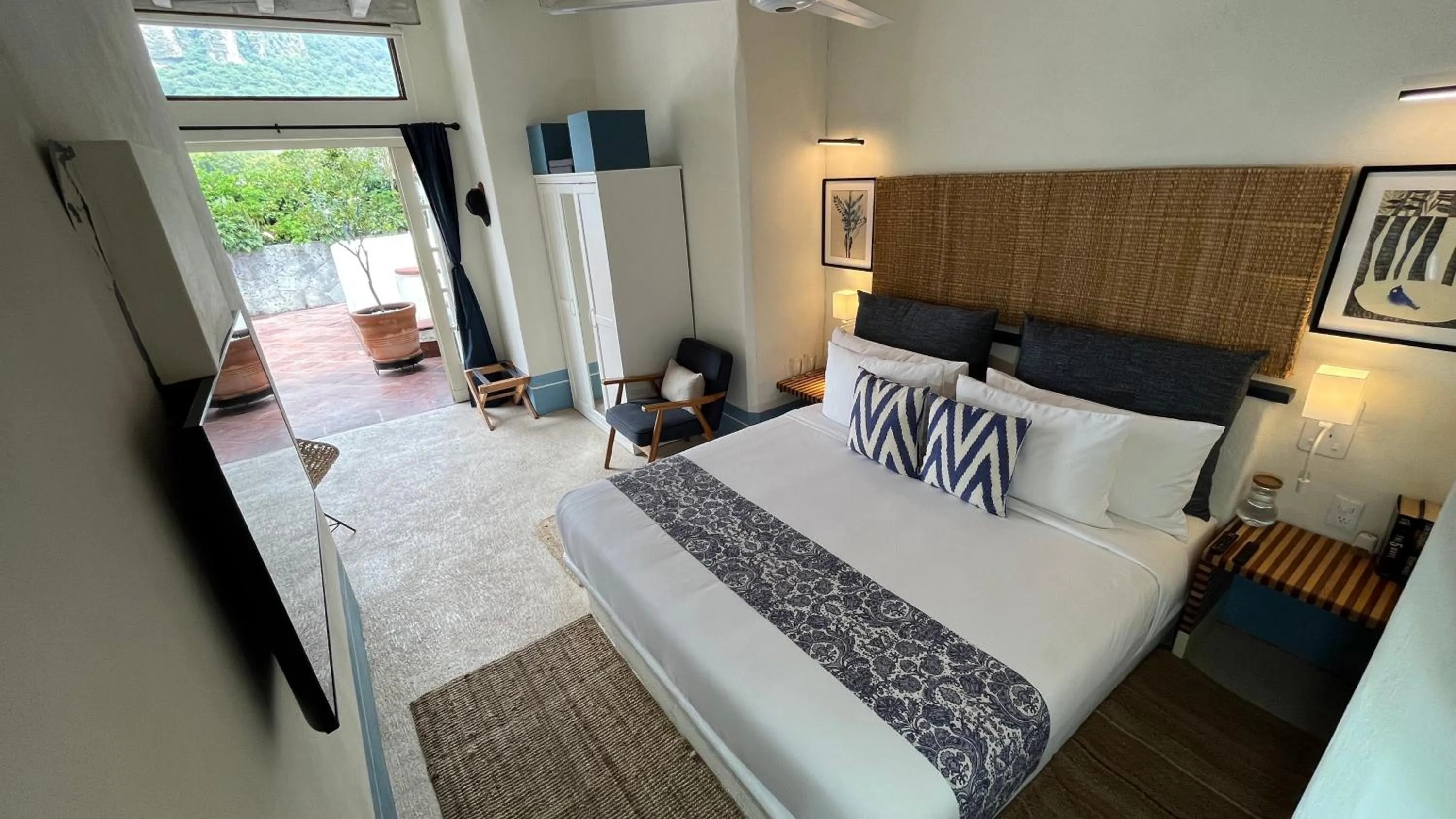 Bed in Hotel El Ciruelo, Tepoztlán