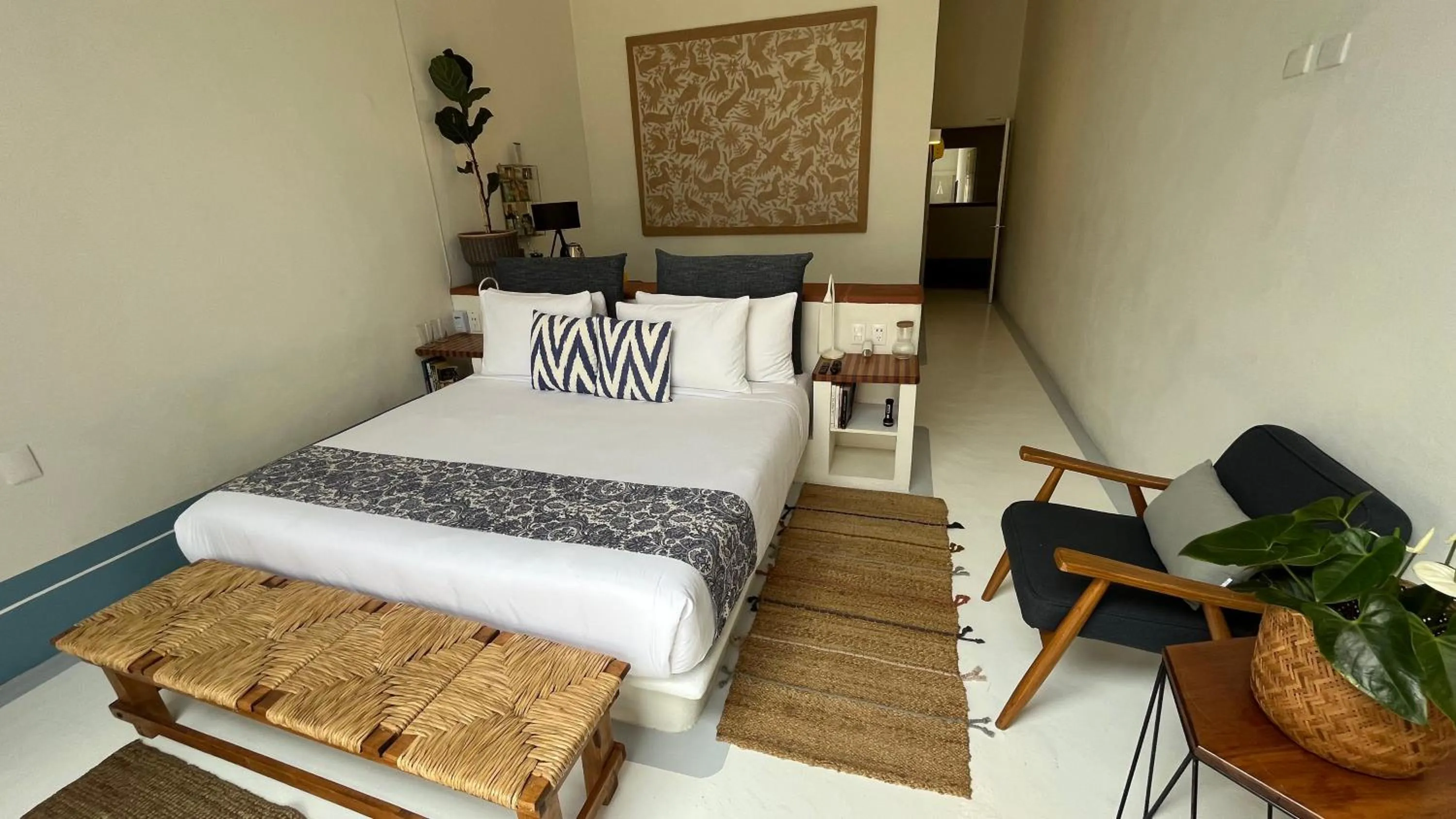 Bed in Hotel El Ciruelo, Tepoztlán