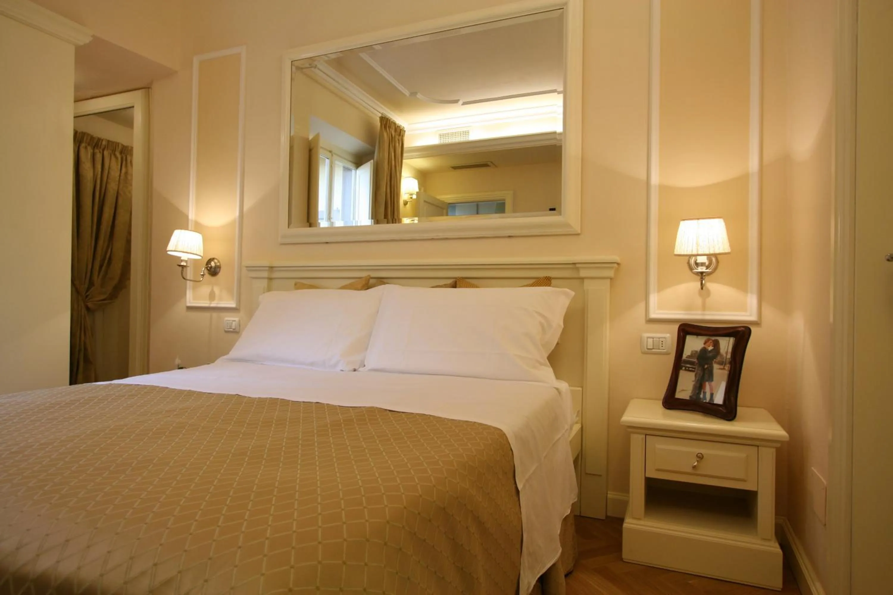 Bedroom, Bed in Granduomo Charming Accomodation