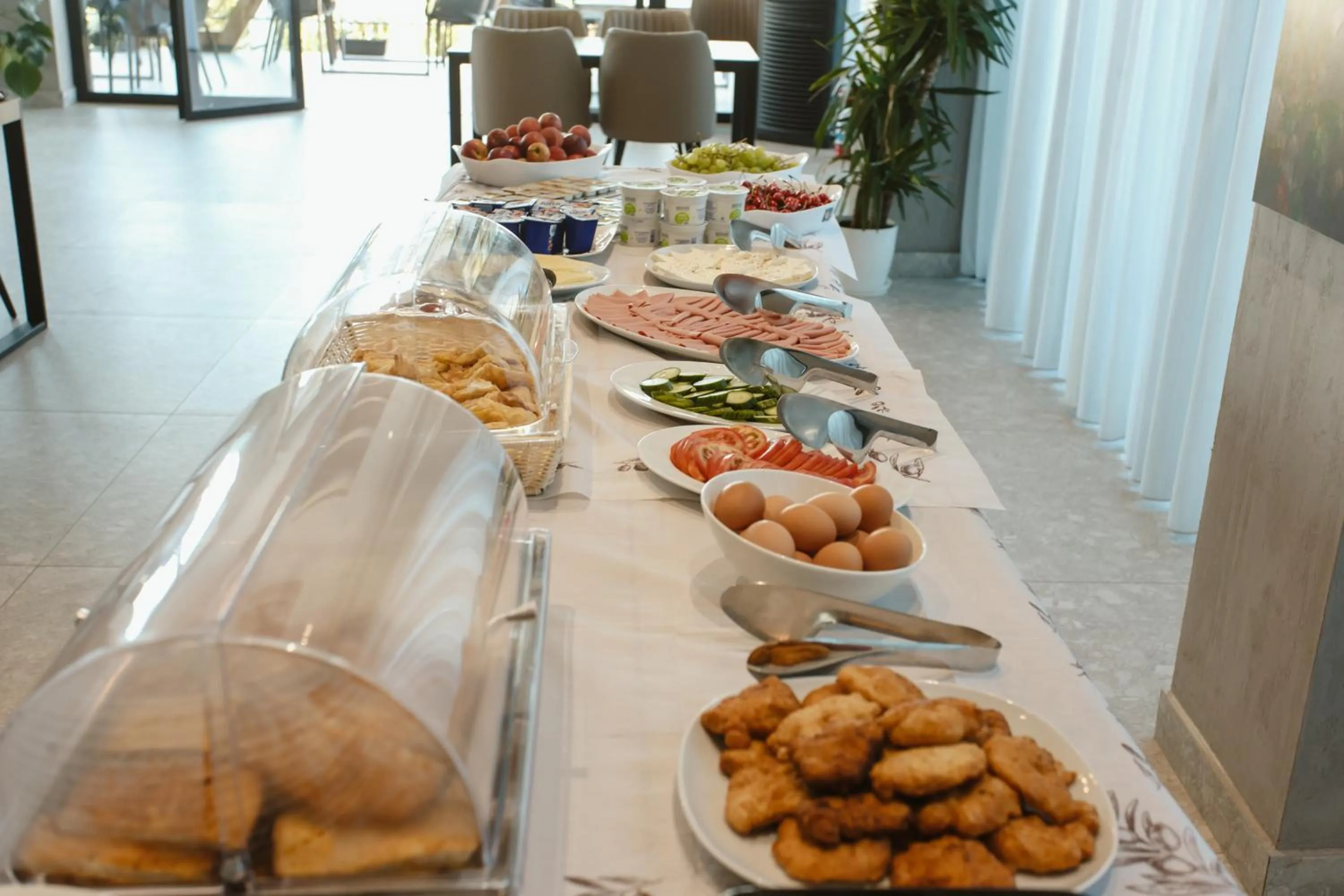 Food and drinks in Happy Stay