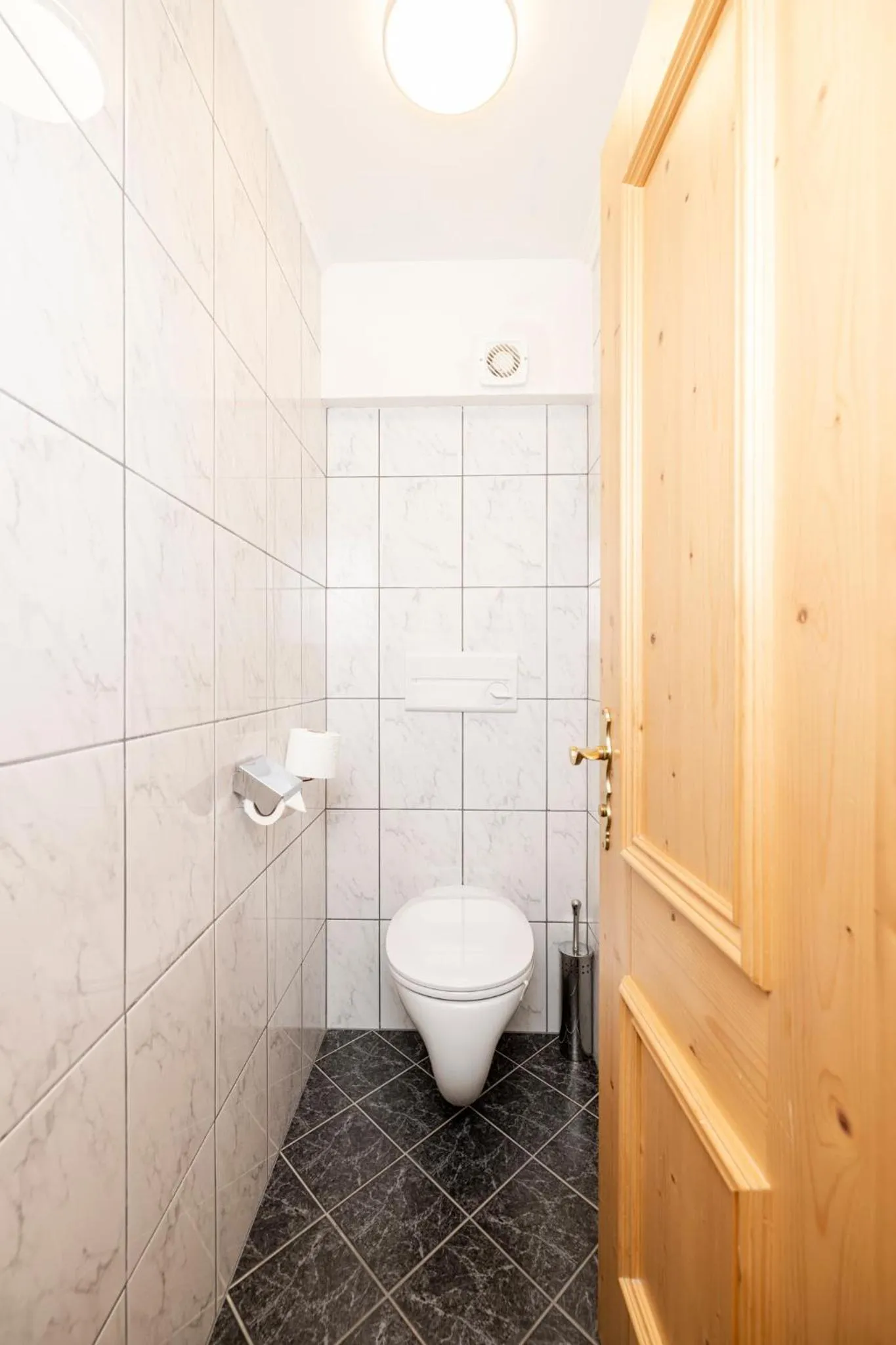 Toilet in Aparthotel Landhaus St. Joseph (Indoor Pool)