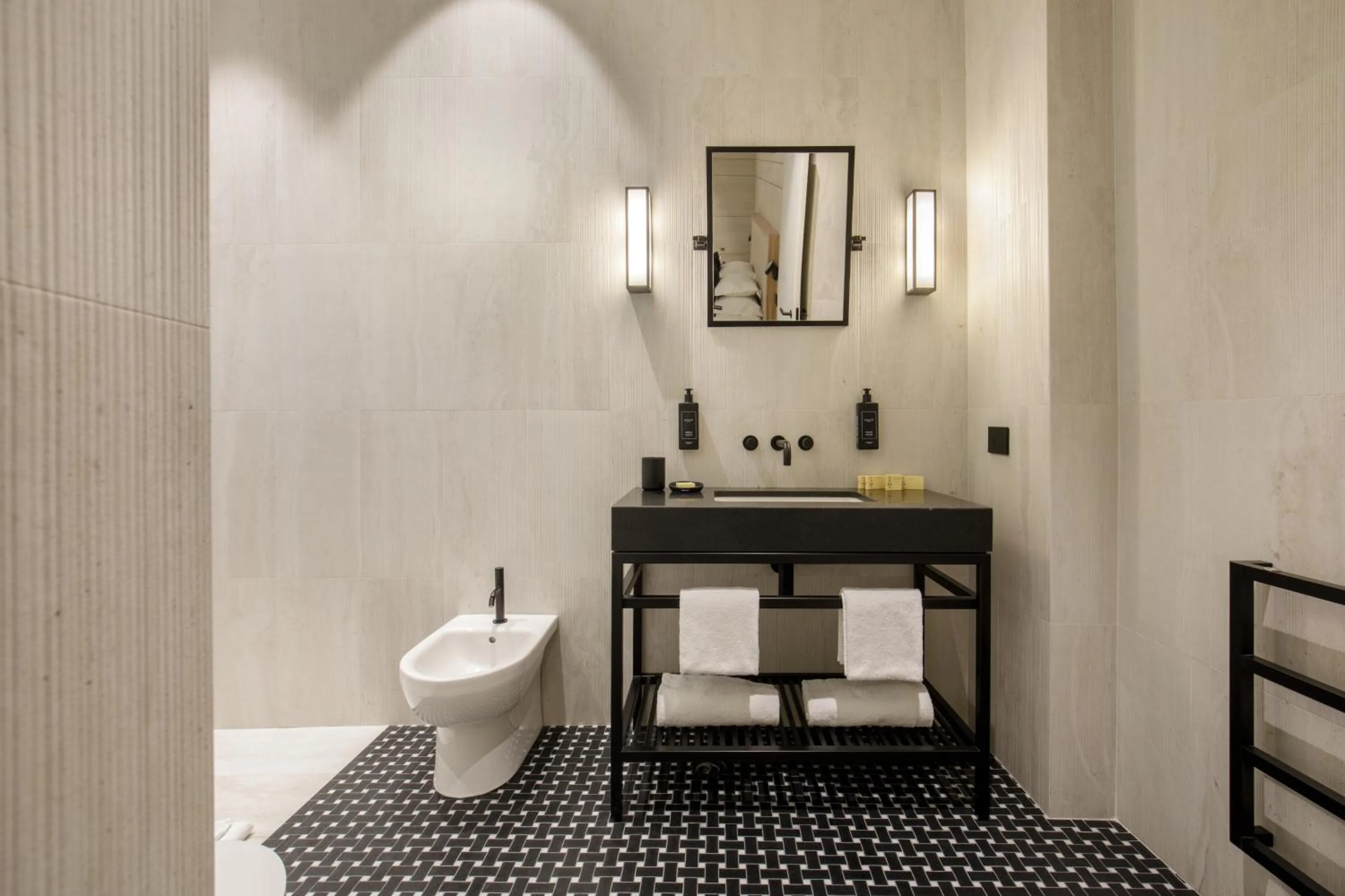 Bathroom in Condotti Boutique Hotel