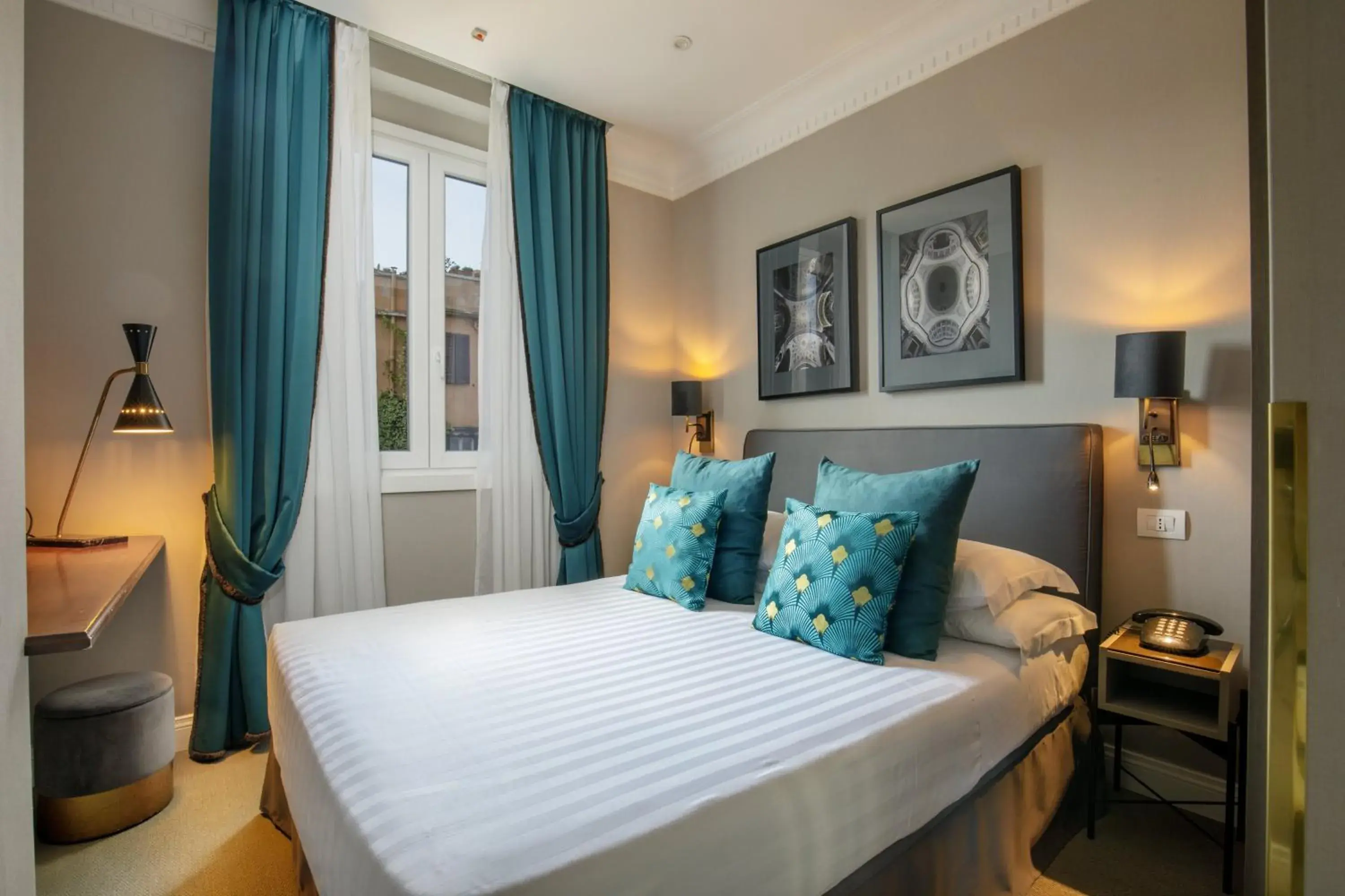 Bed in Condotti Boutique Hotel Bed in Condotti Boutique Hotel