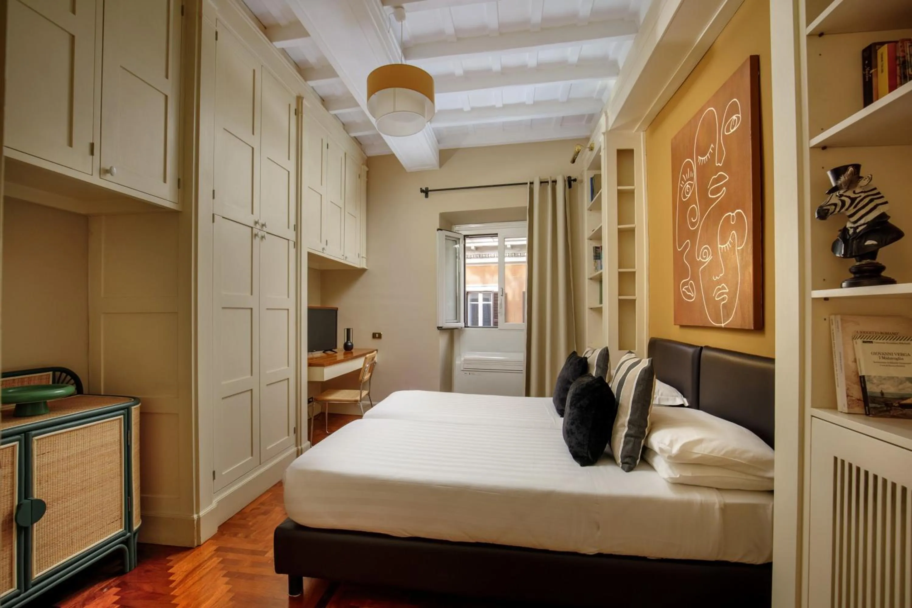 Bedroom, Bed in Condotti Boutique Hotel