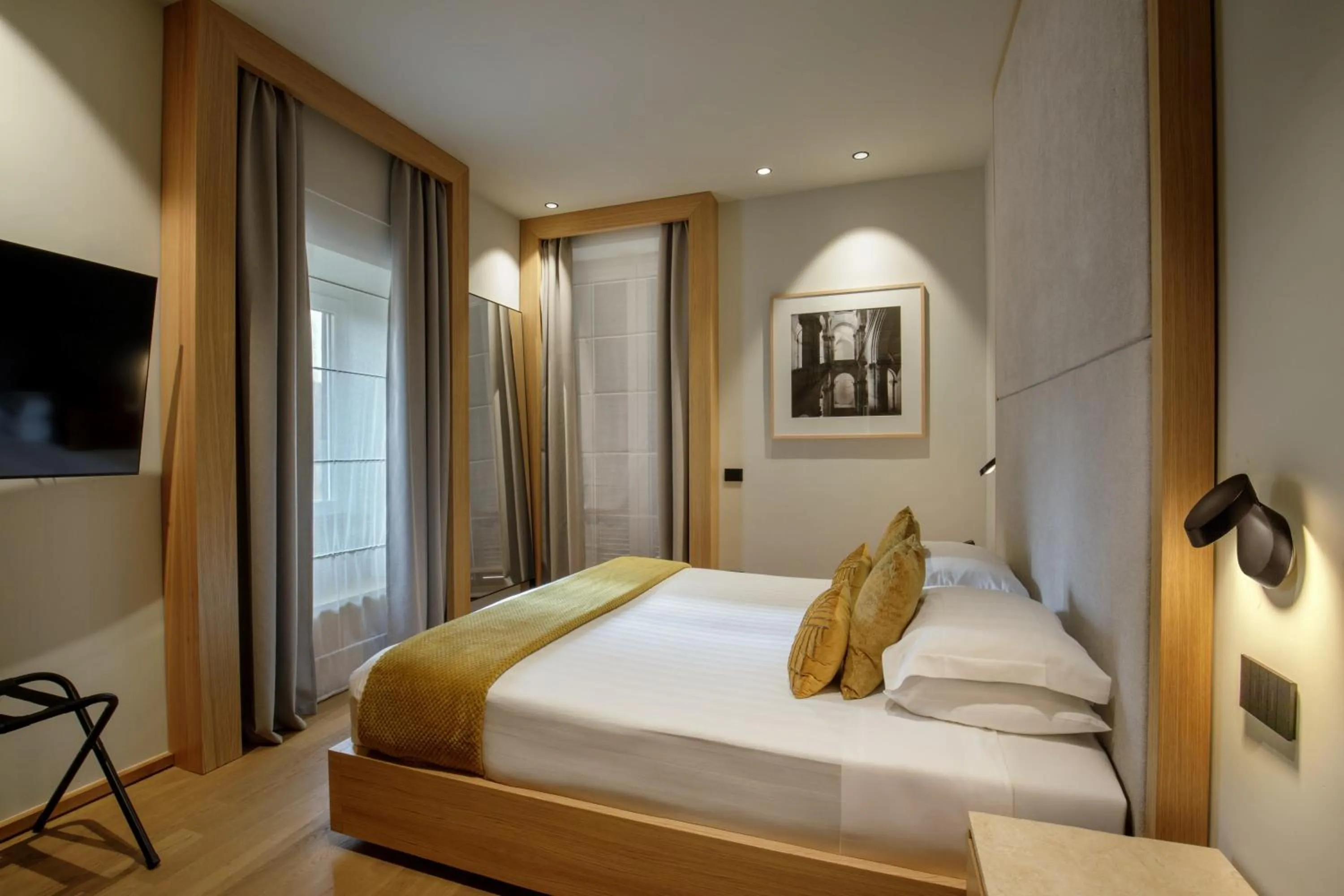 Lounge or bar, Bed in Condotti Boutique Hotel