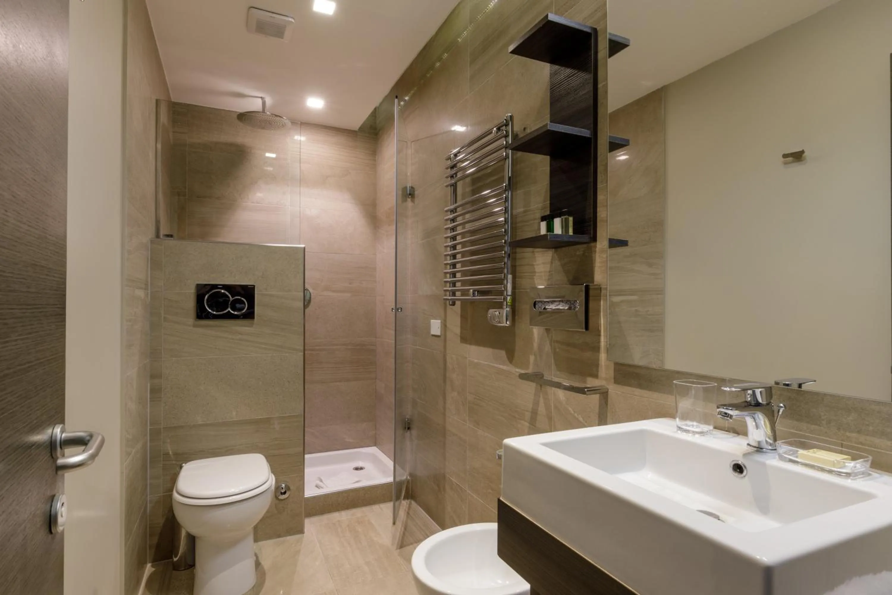 Bathroom in Condotti Boutique Hotel