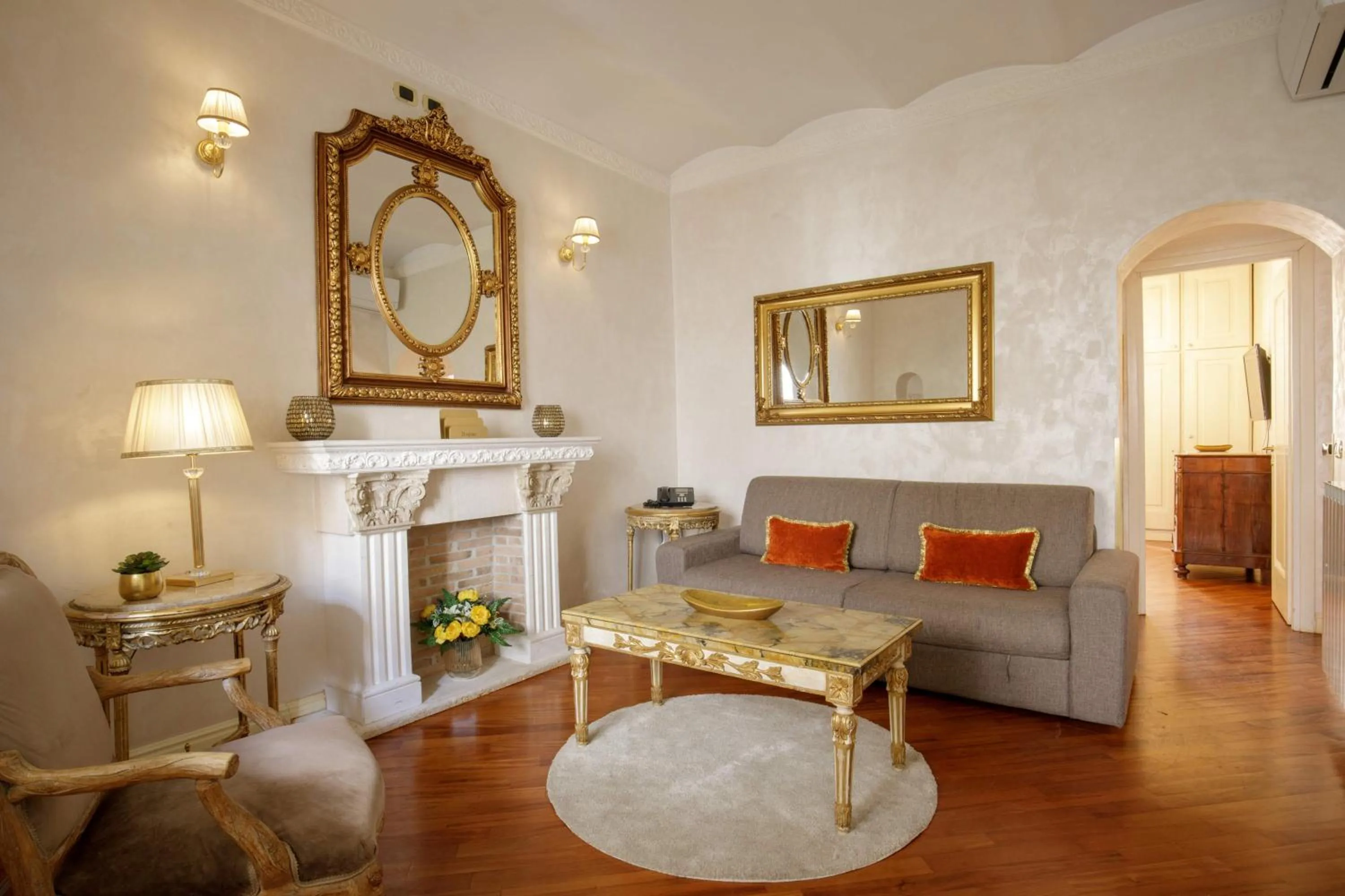 Bedroom in Condotti Boutique Hotel