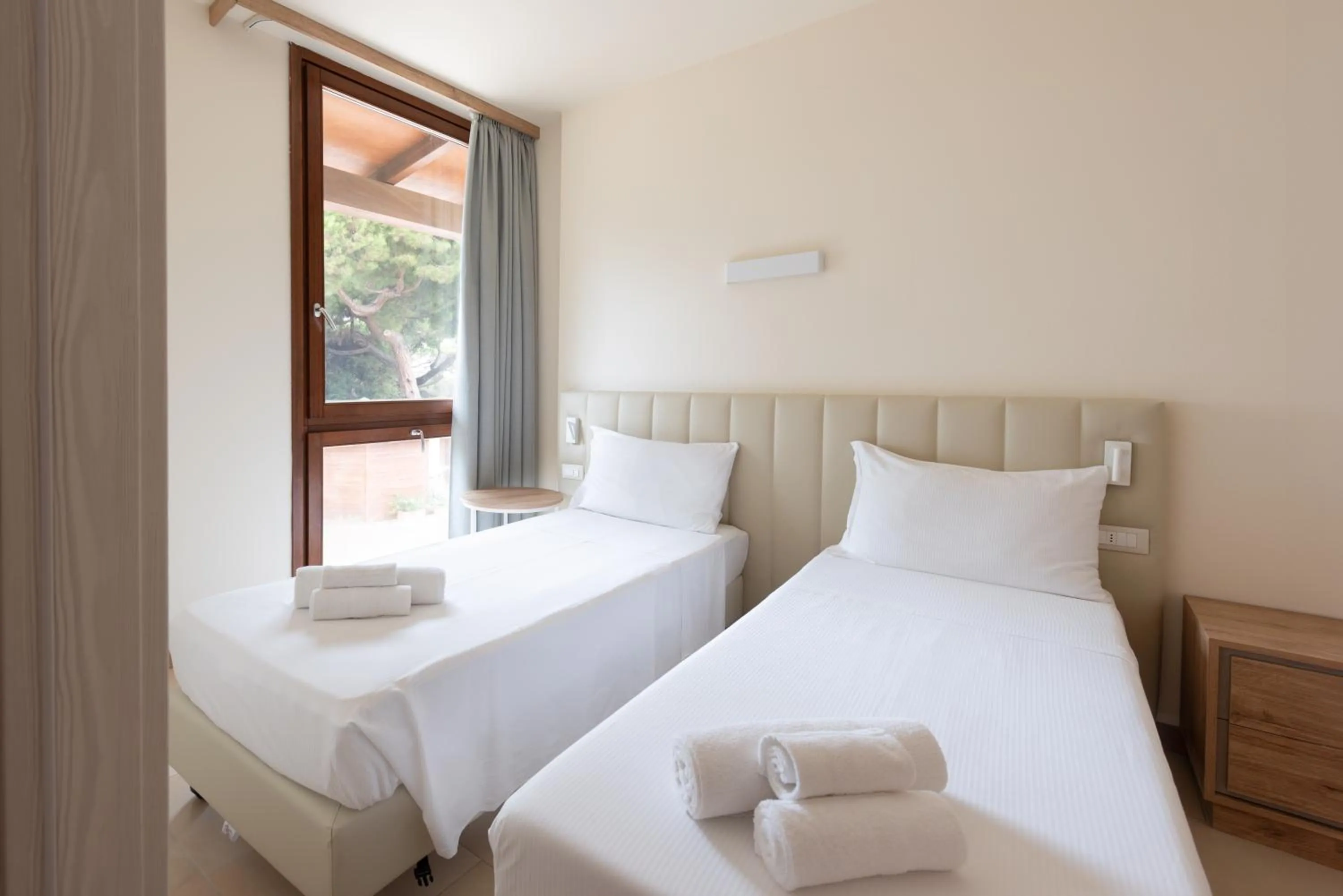 Bedroom, Bed in Canado Family Hotel