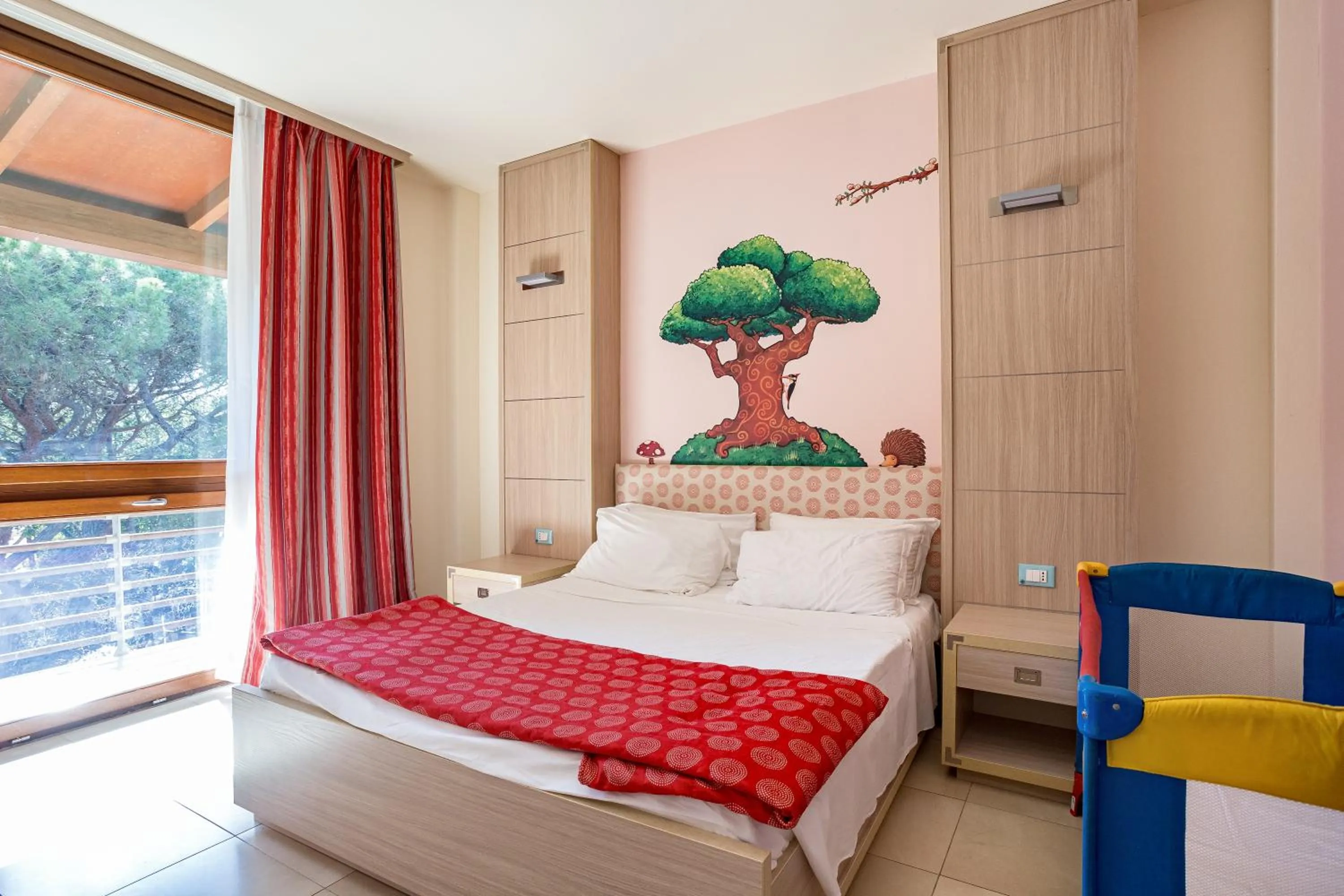 Bedroom, Bed in Canado Family Hotel