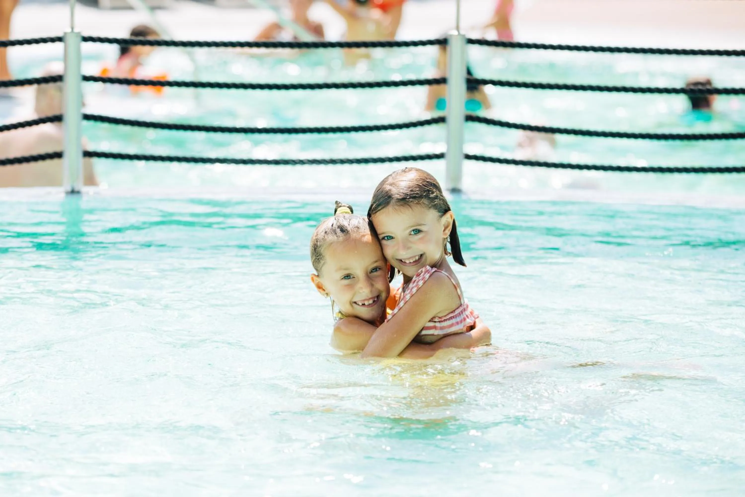 Swimming pool in Canado Family Hotel