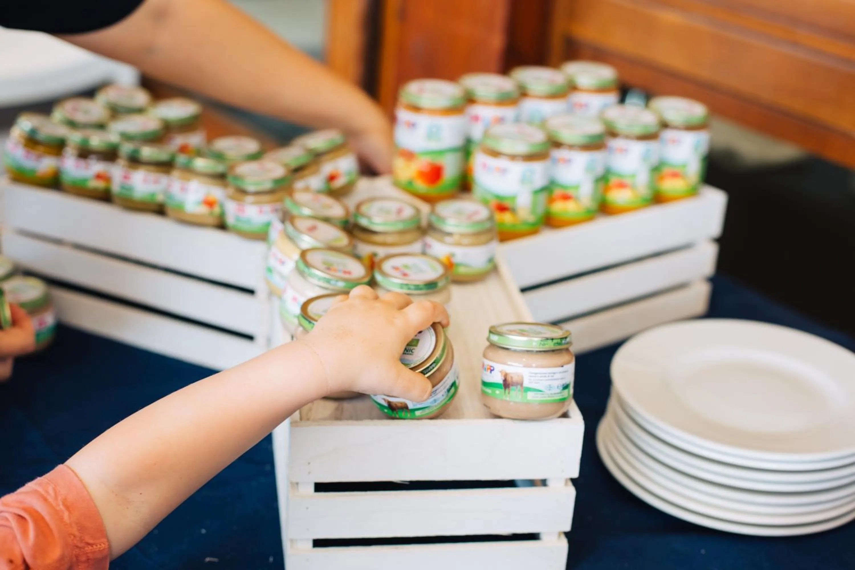 Restaurant/places to eat in Canado Family Hotel