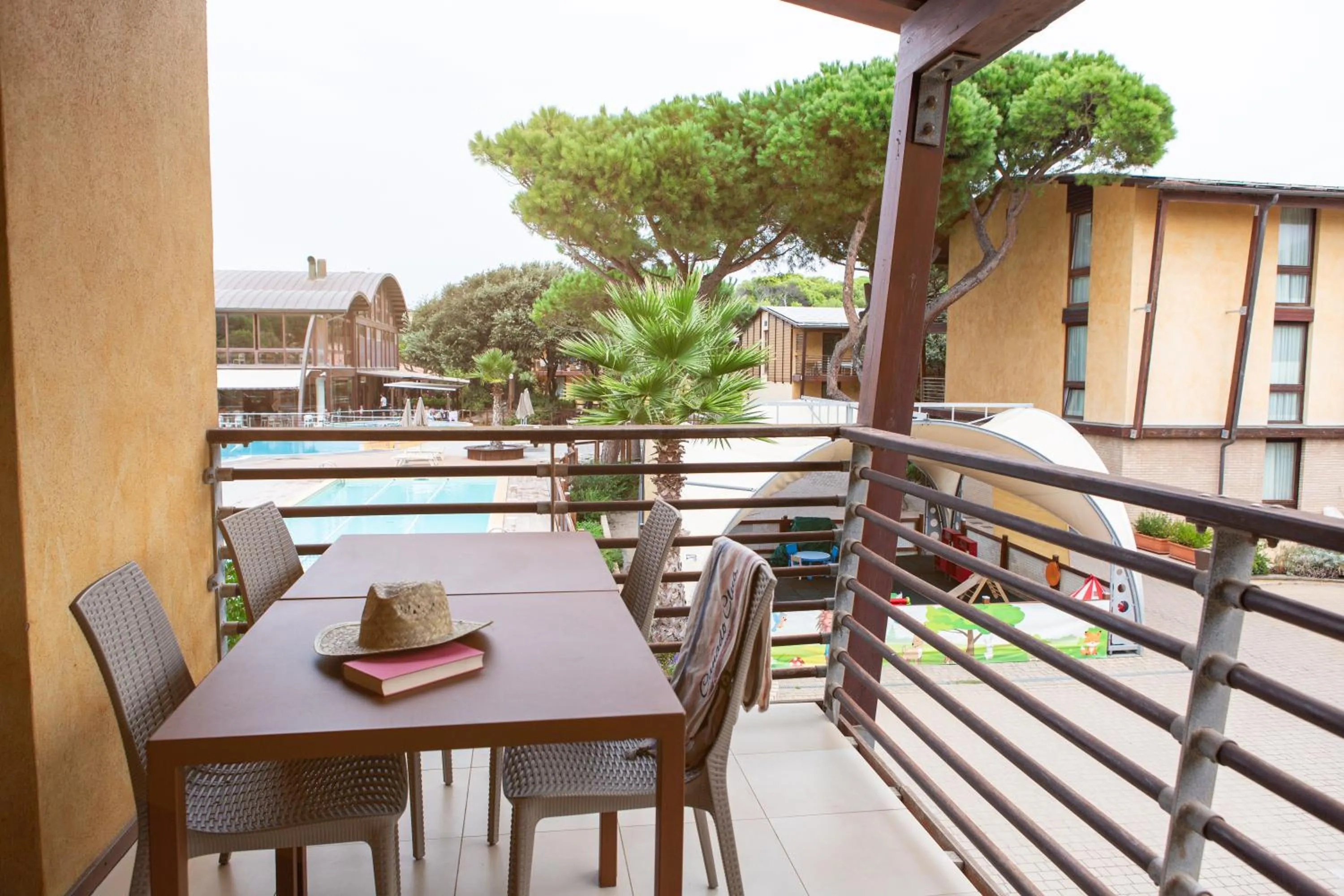 Balcony/Terrace in Canado Family Hotel